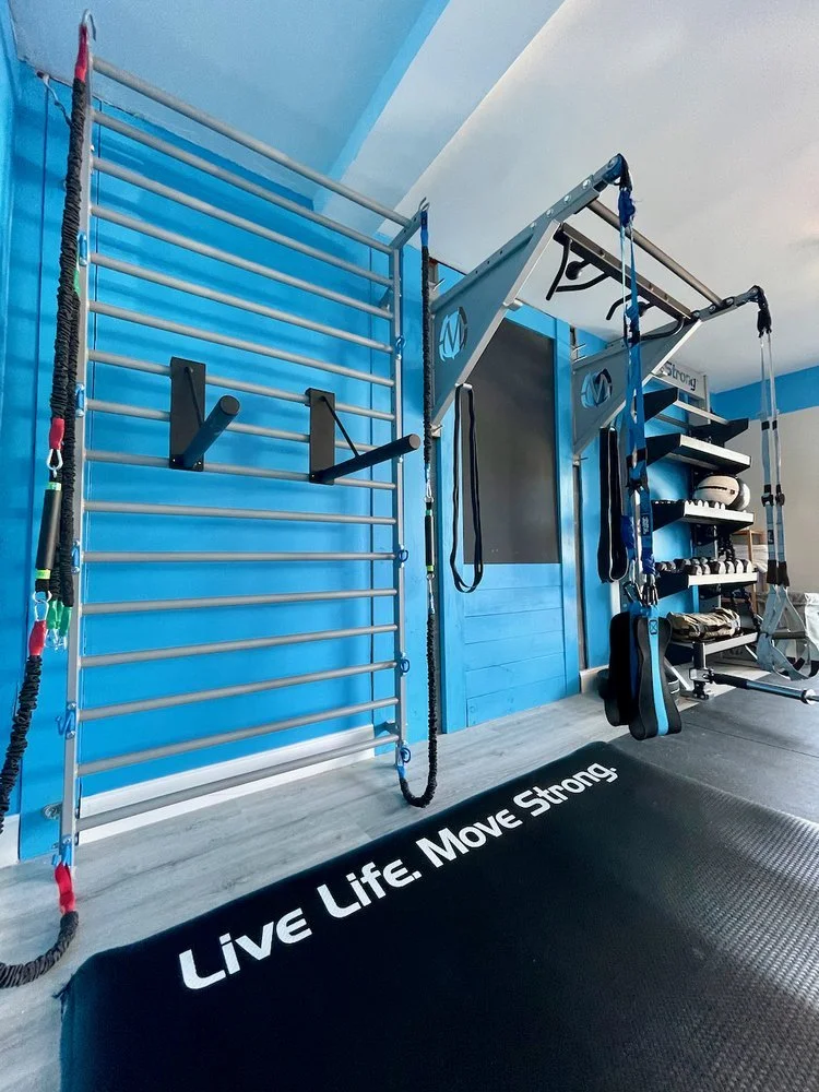 Indoor Stall Bar Setup