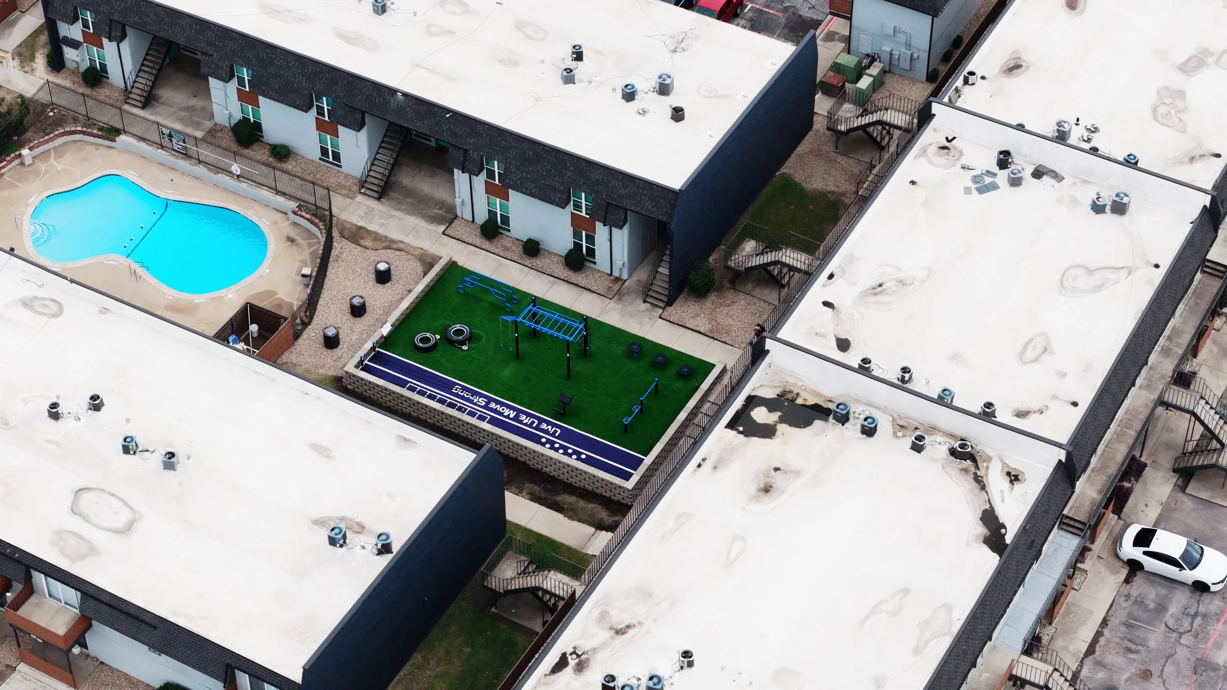  Fleetwood Apartment Complex Drone Overview