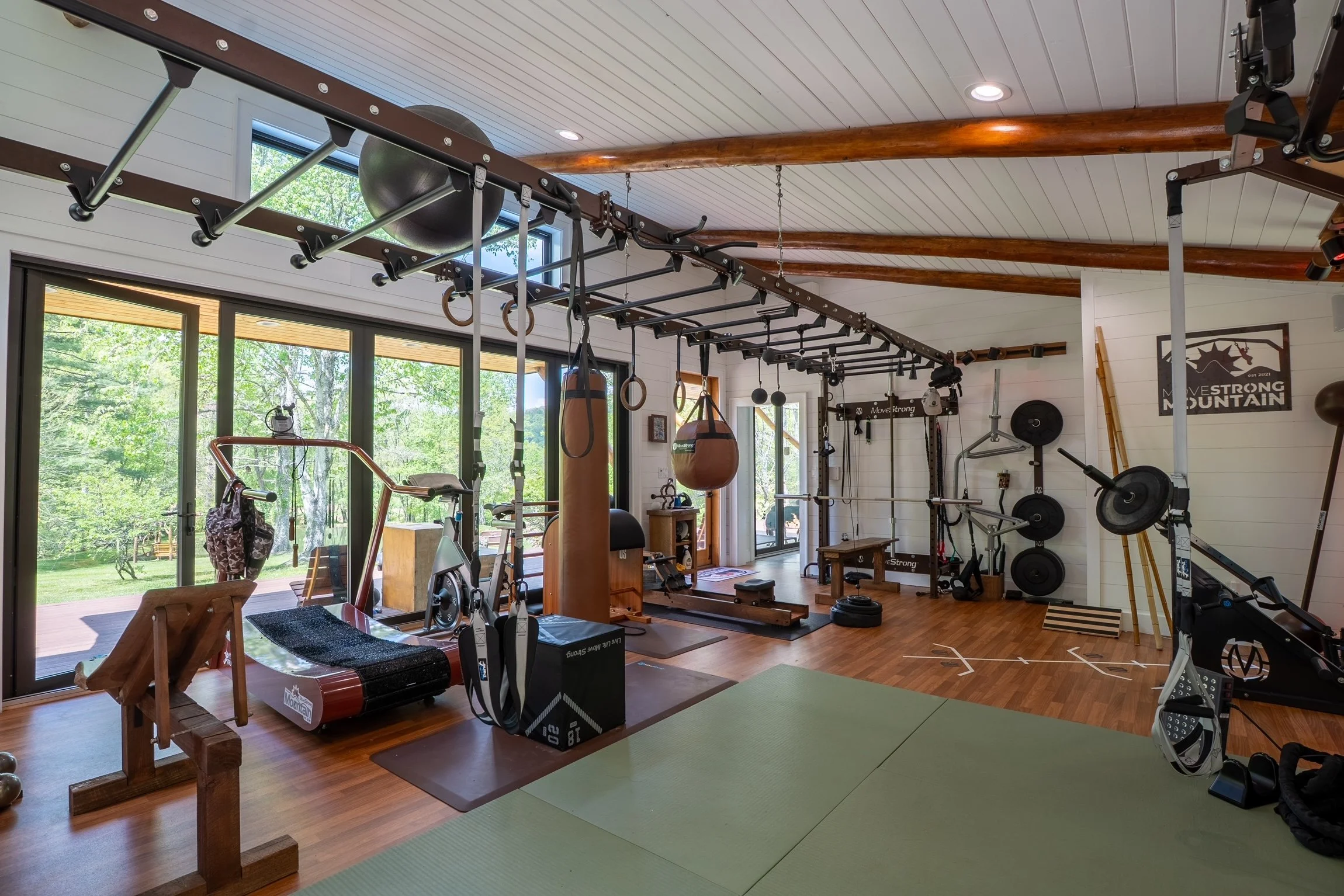  Indoor Gym 
