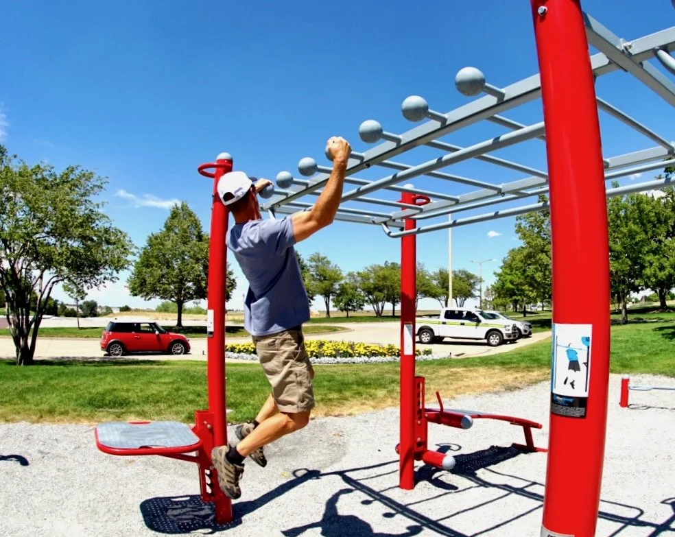 Globe grip obstacle MoveStrong outdoor fitness course