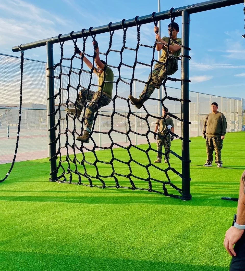 Vertical Cargo Net &amp; Rope Climb