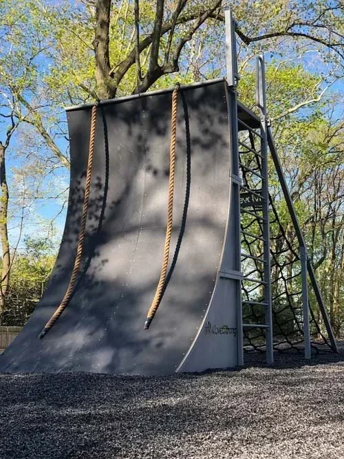 Dual 12' Warped Wall w/ Cargo Net