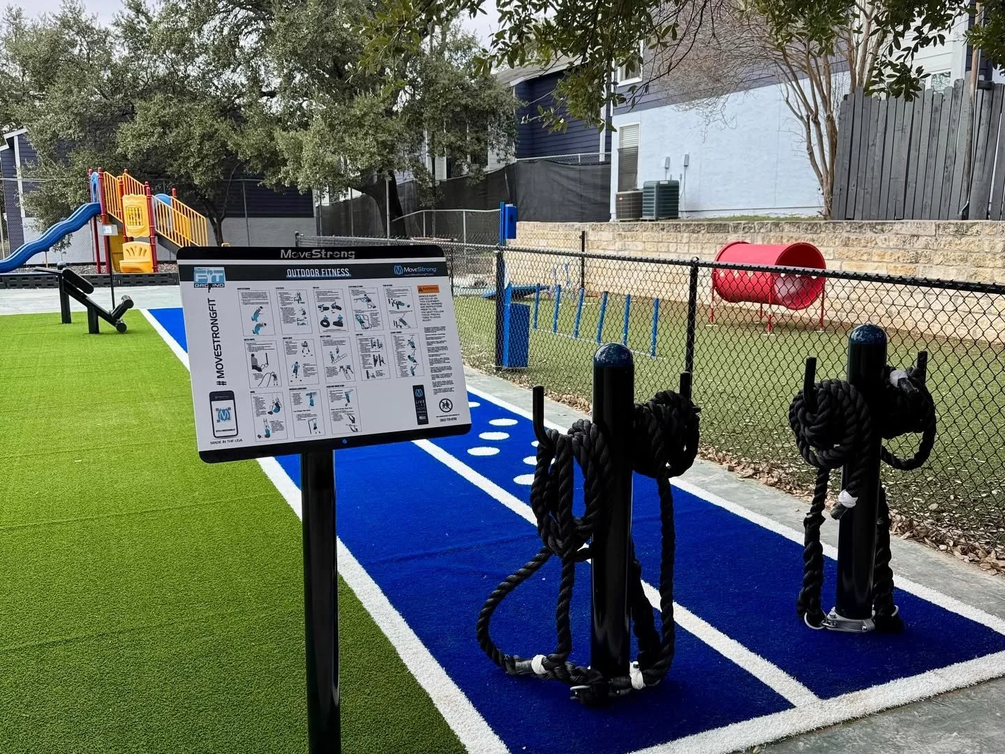Battle Rope Station &amp; Explanatory Graphics