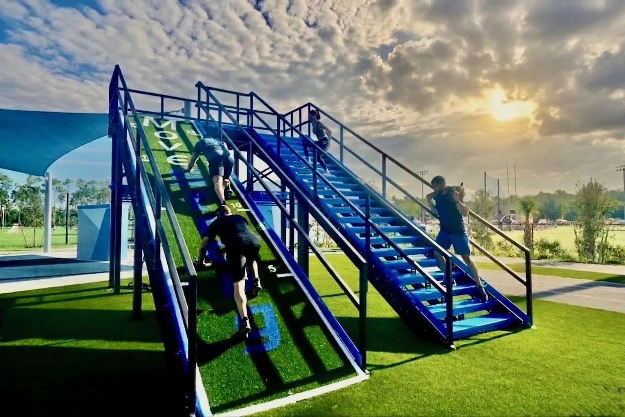 Outdoor fitness training, staircase, ramp, parks, schools, campus gym