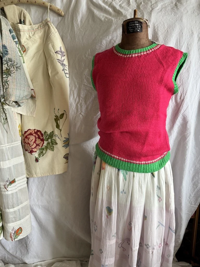 Herbarium tank pink.JPG