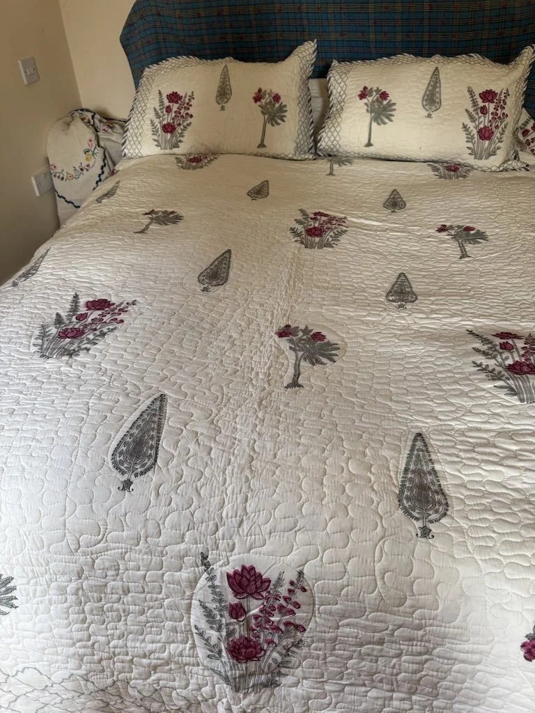 Bed spread B.JPG