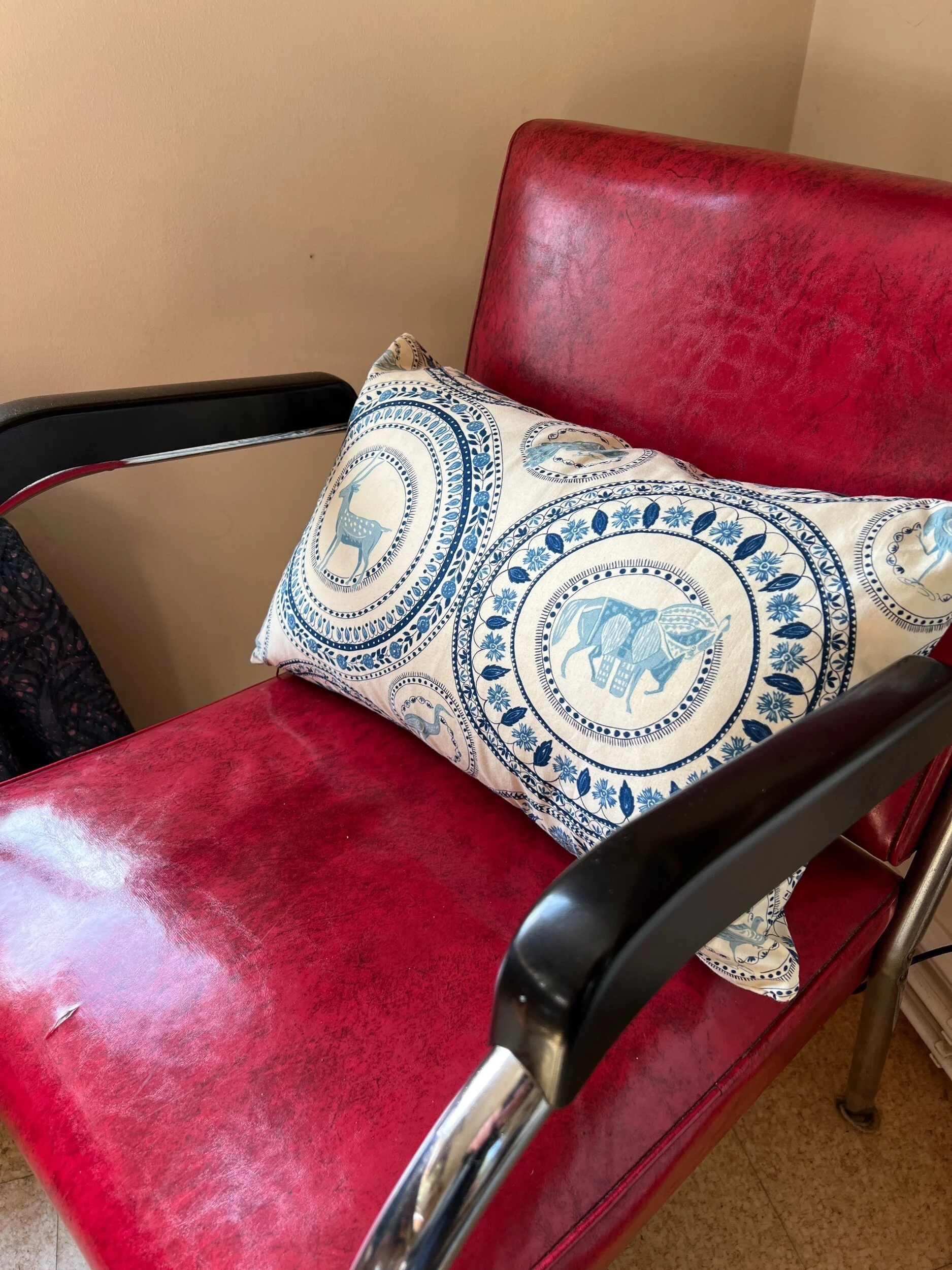 CFC7A5E6-D498-4DB6-943E-1A6C3F0B8DFF