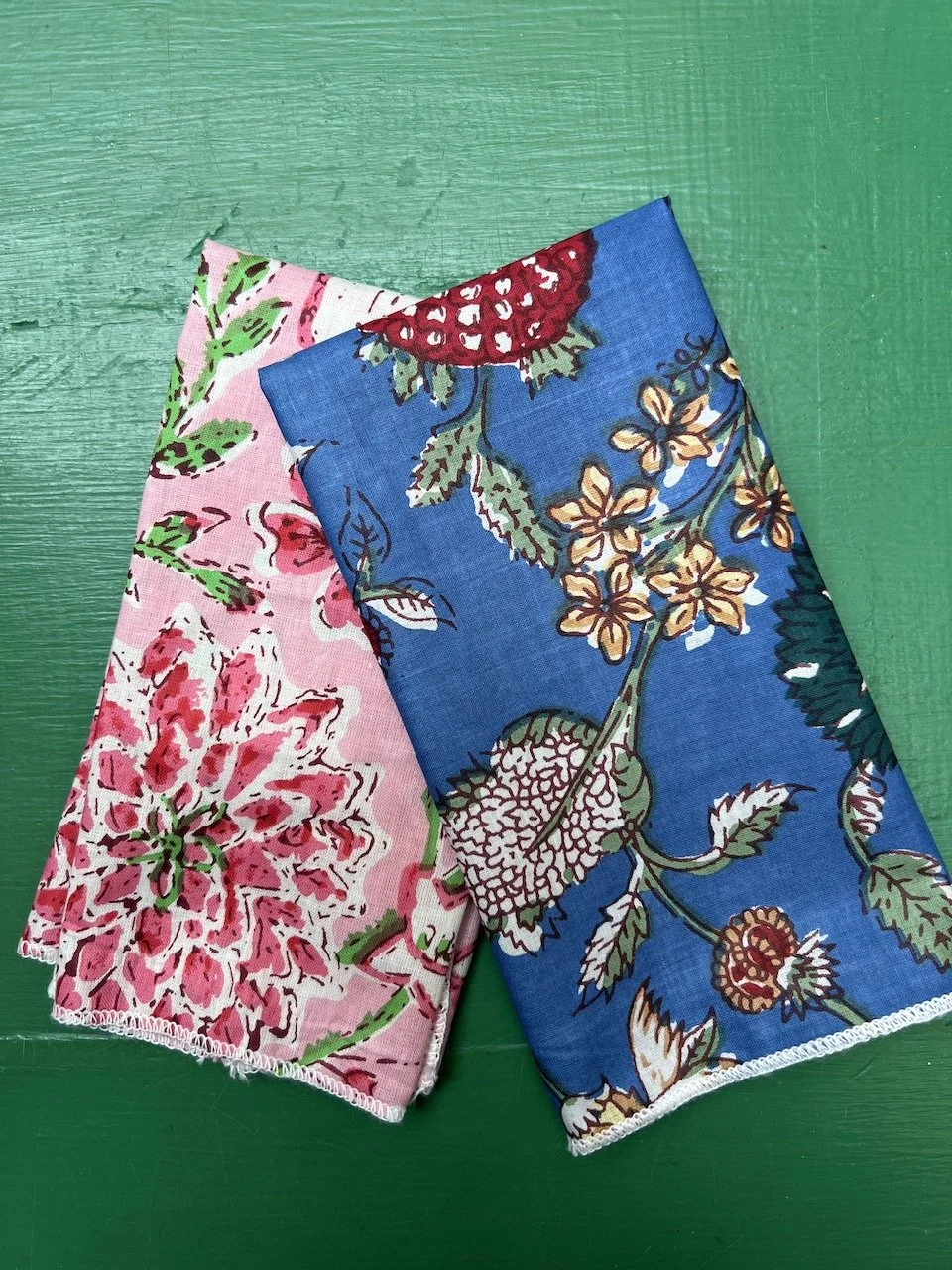 blue:pinkhankie.JPG