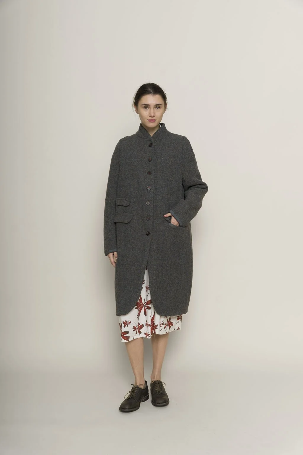 hannoh grey coat front.jpg