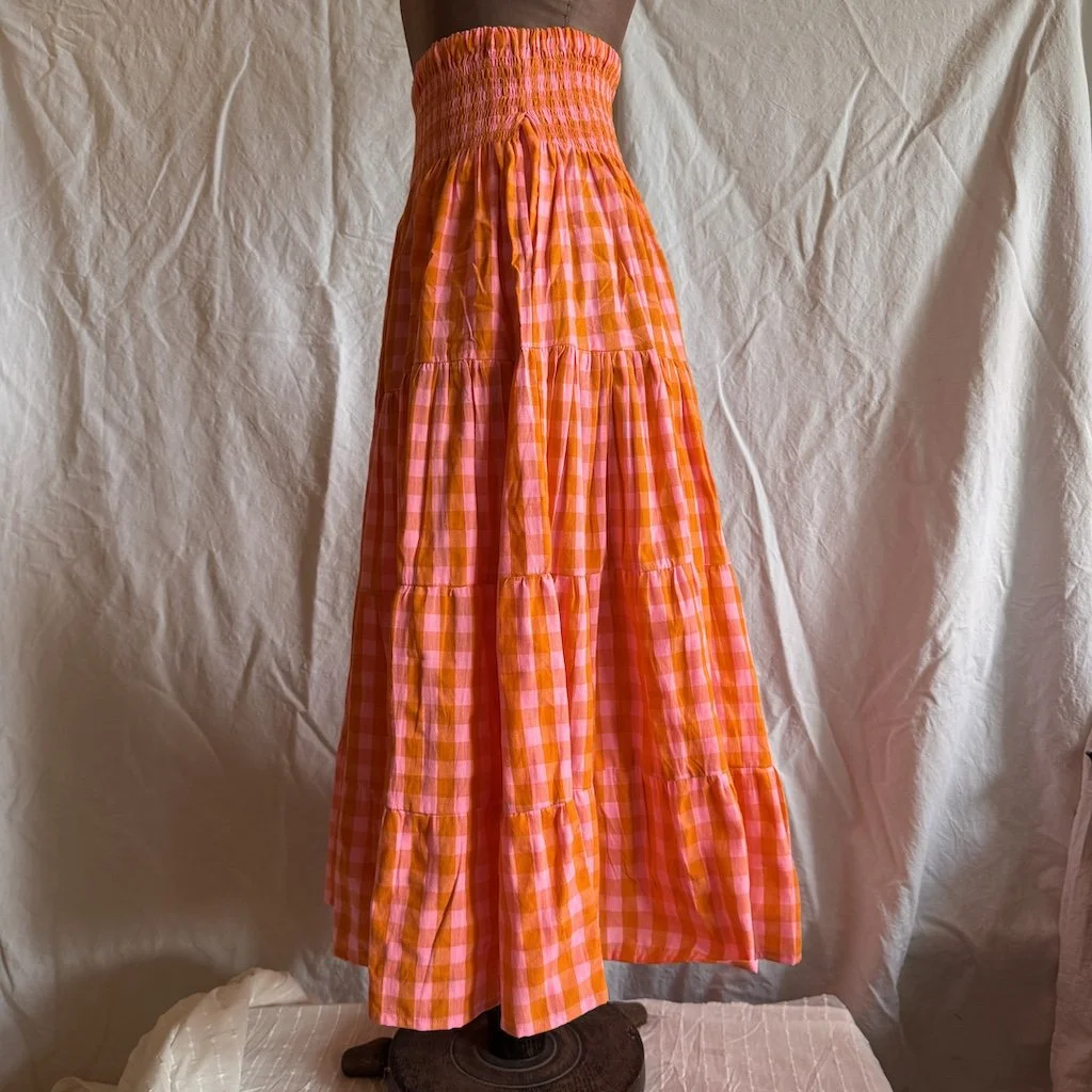 Orange skirt 1.jpg