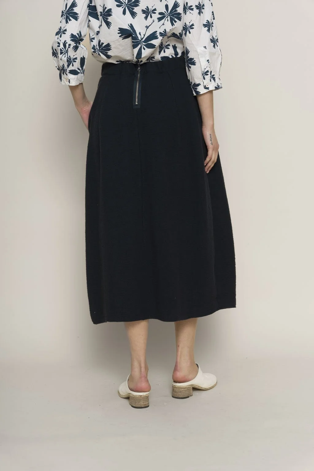 hannoh jordana skirt back.jpg