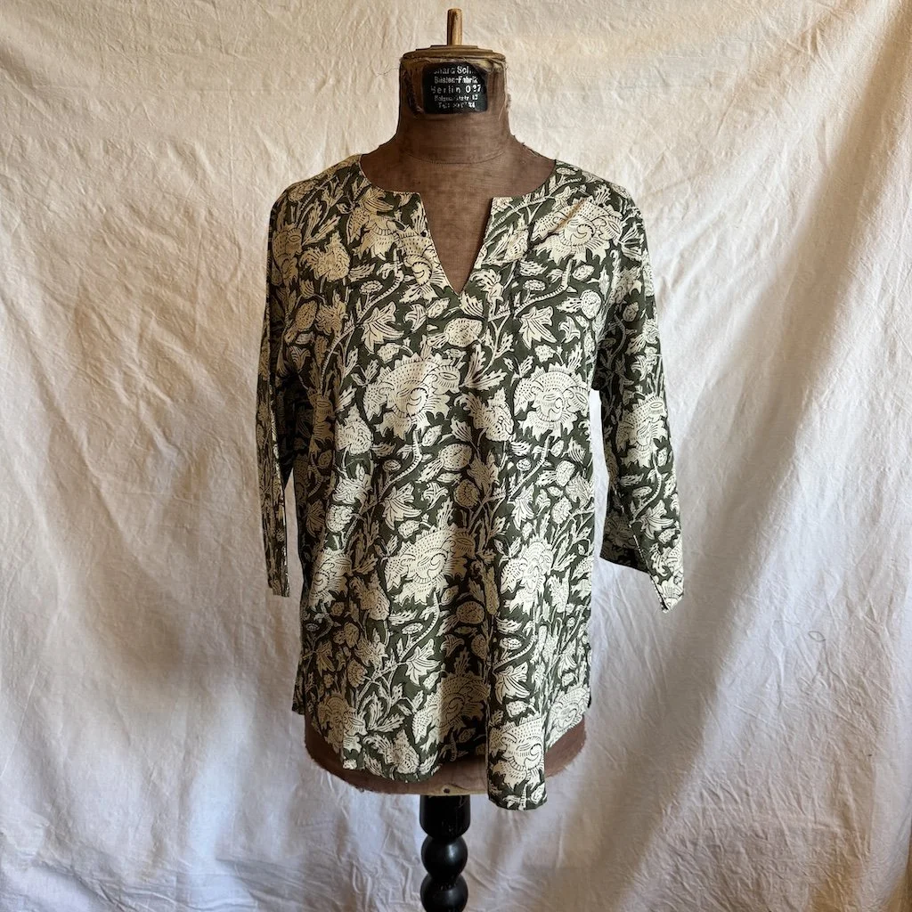 Green flower shirt .jpg