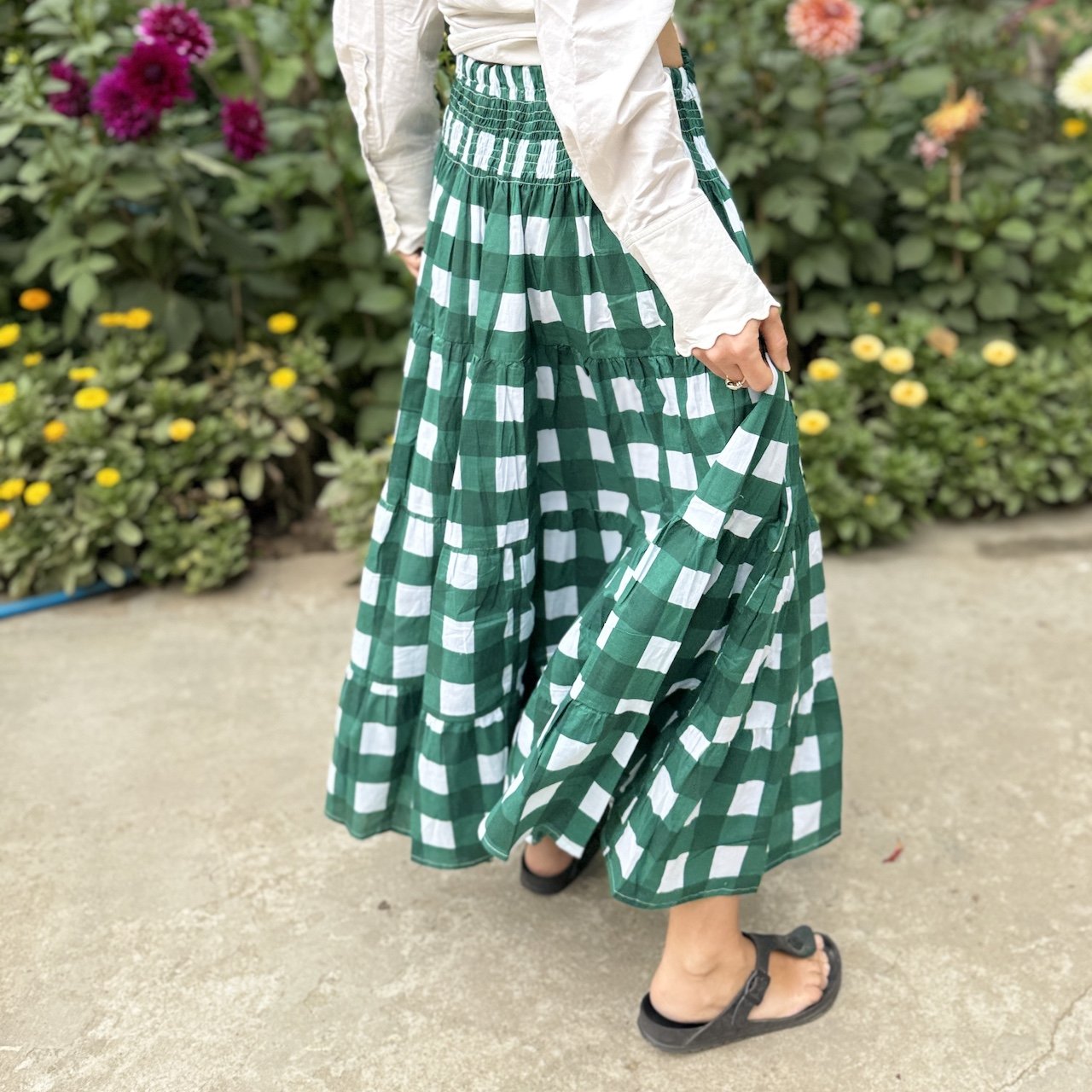 Garden skirt 01.jpg