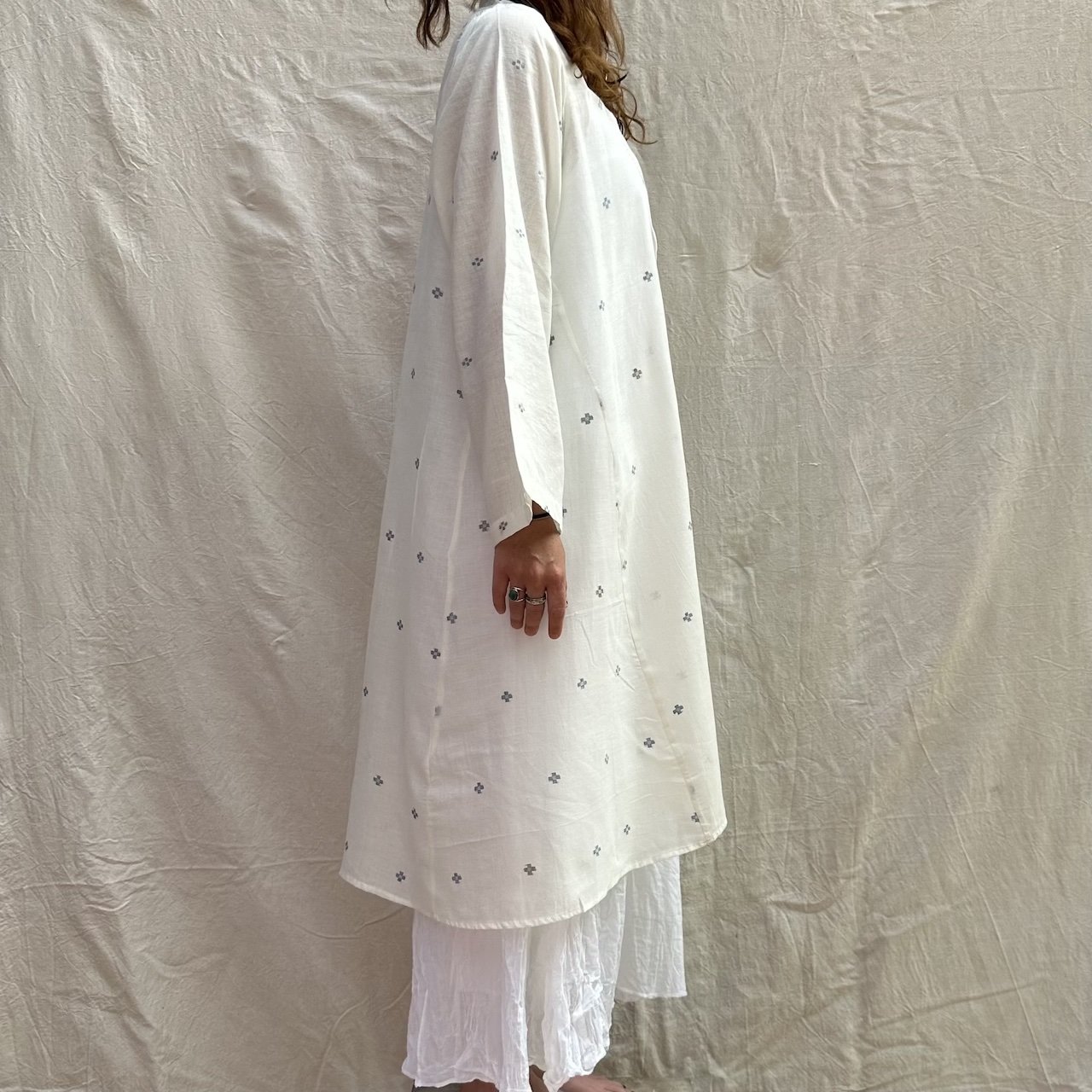 whitejamdaniside.jpg
