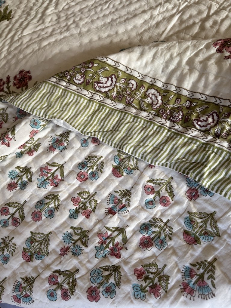 Bedspread D3.JPG