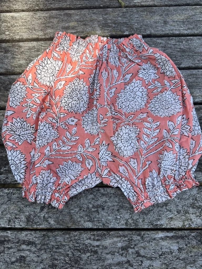 Baby bloomers - peach flowers