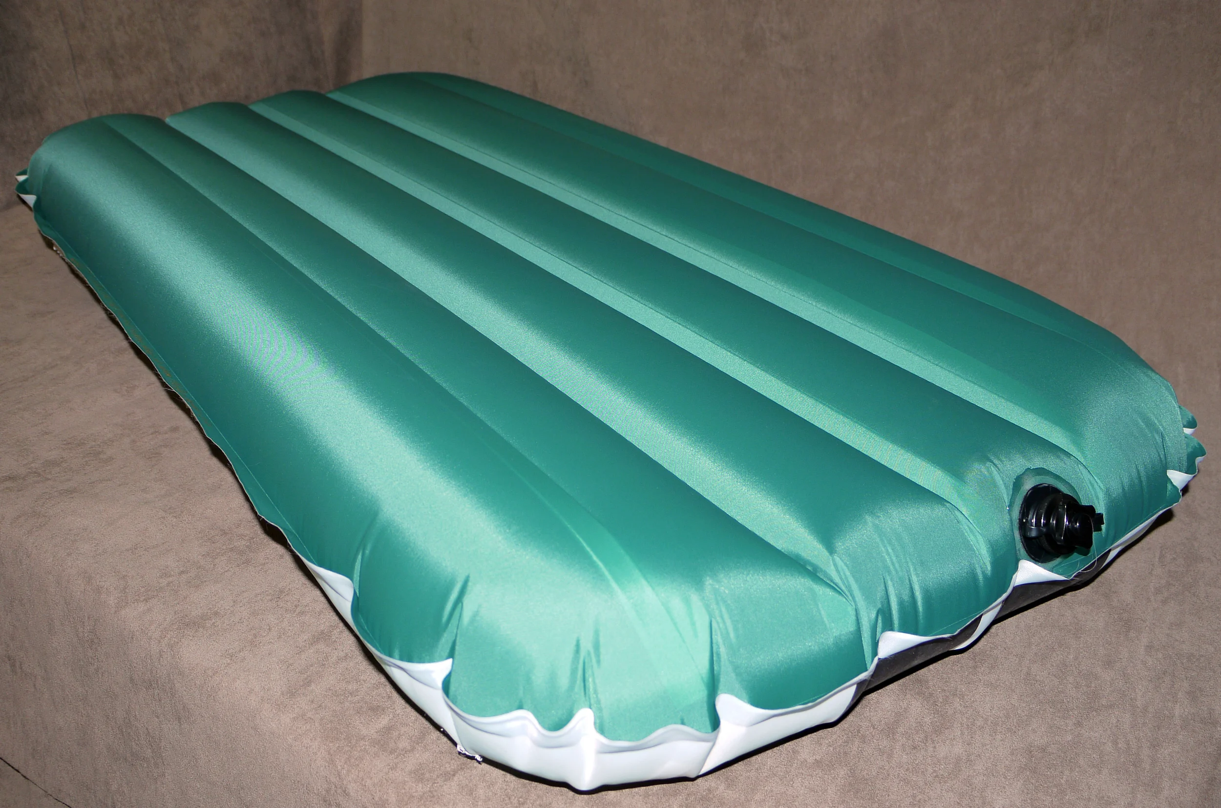 Gentle elastic rocker and a Hestered valve.