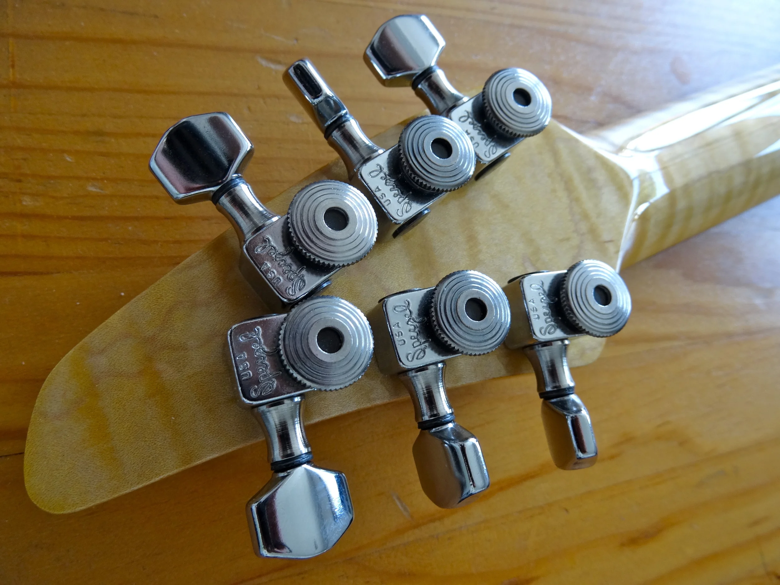 Sperzel locking tuners