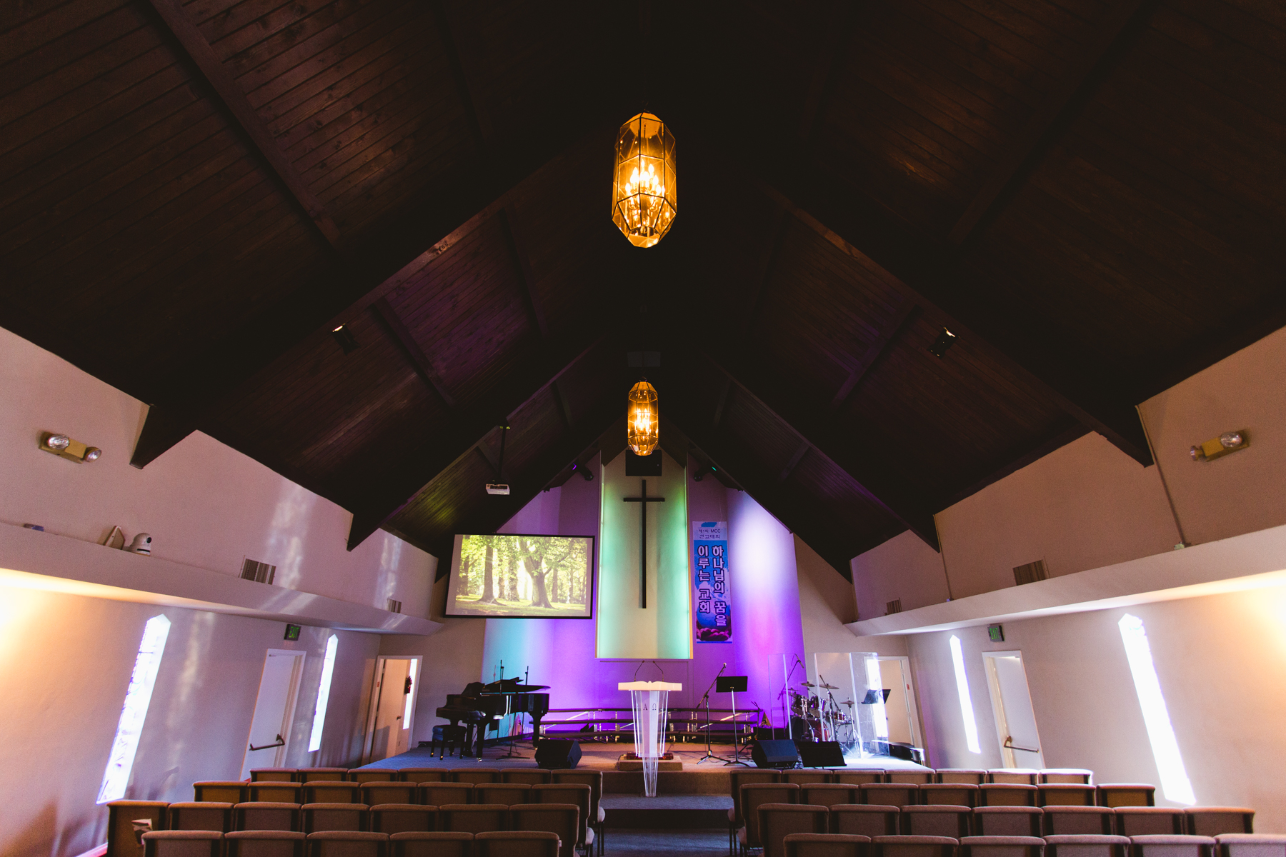 Mission Community Church - Audio, Video & Lighting Integration