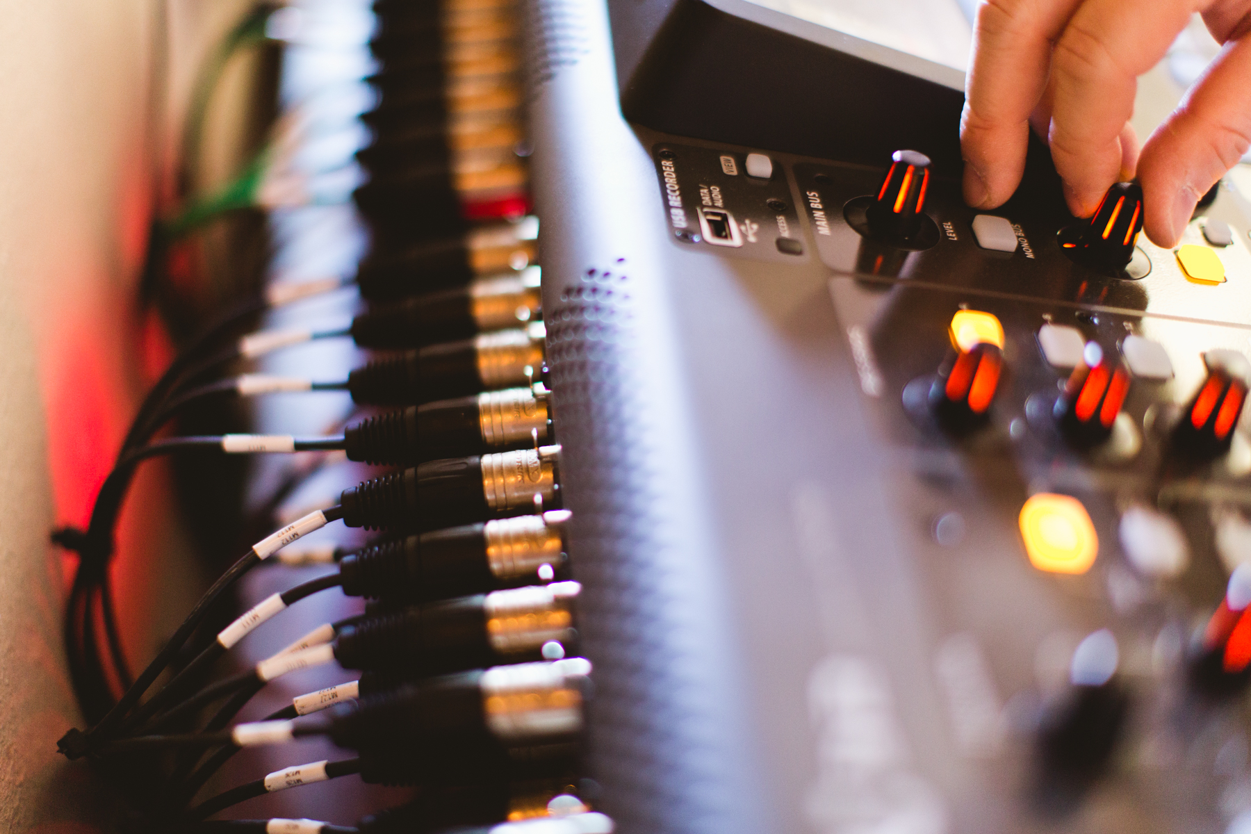 Mission Community Church - Audio, Video & Lighting Integration