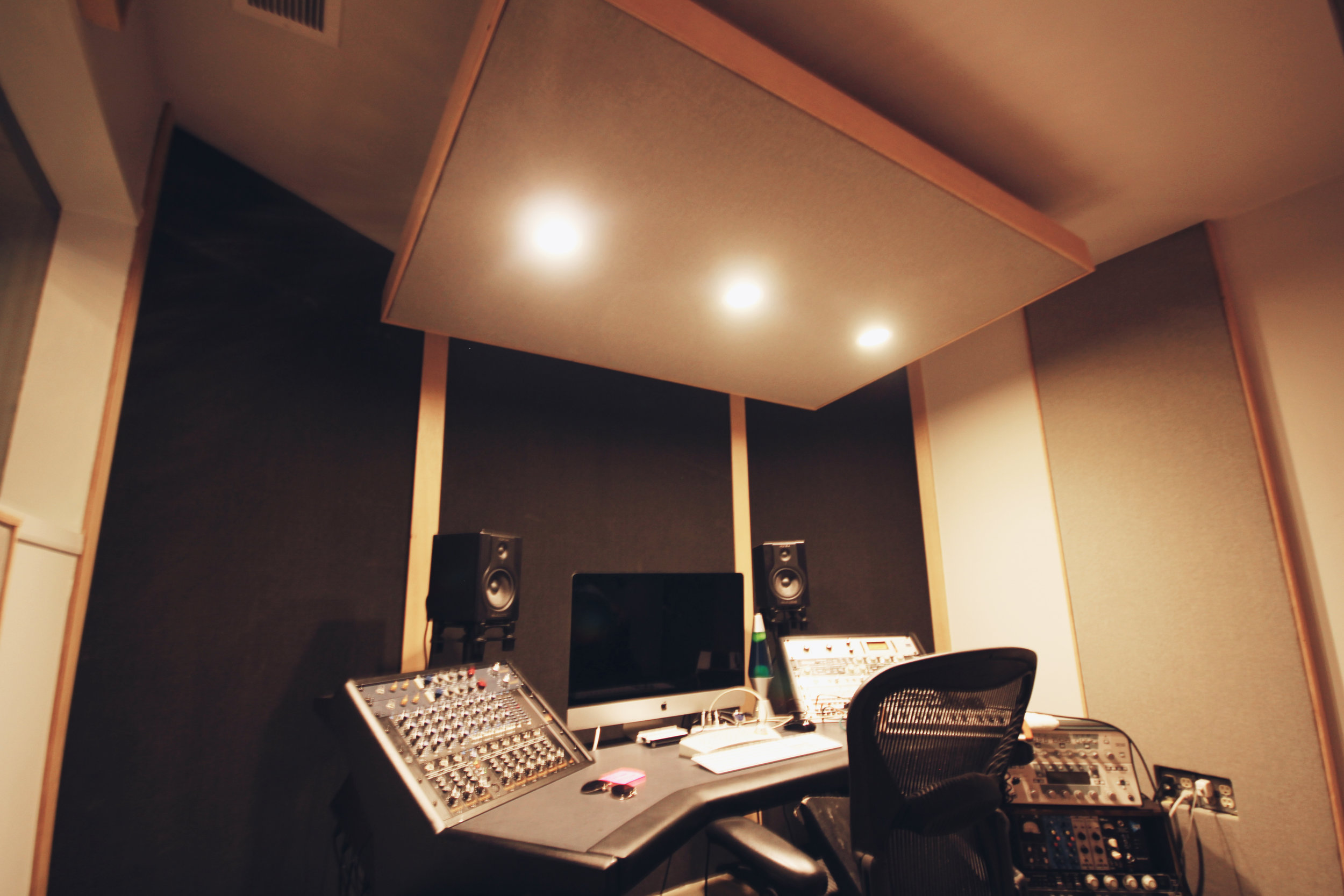 Control Room 5.jpeg
