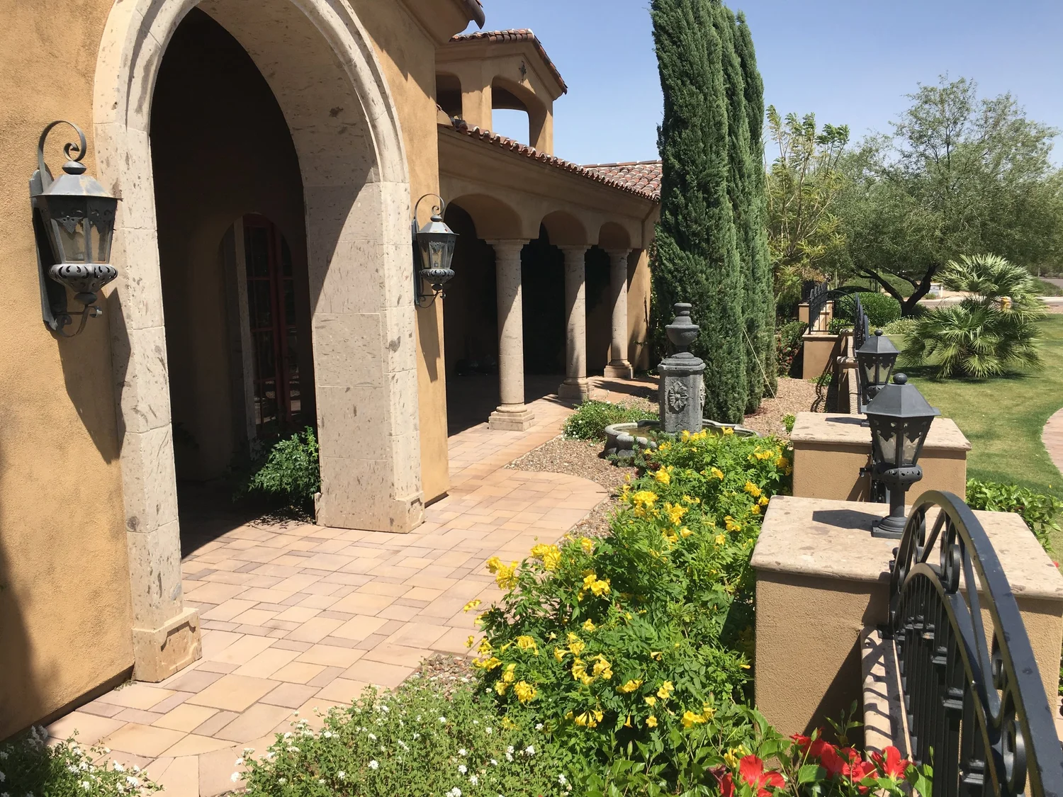 Tidy, well-kept backyard lawn after a Blooming Valley clean up