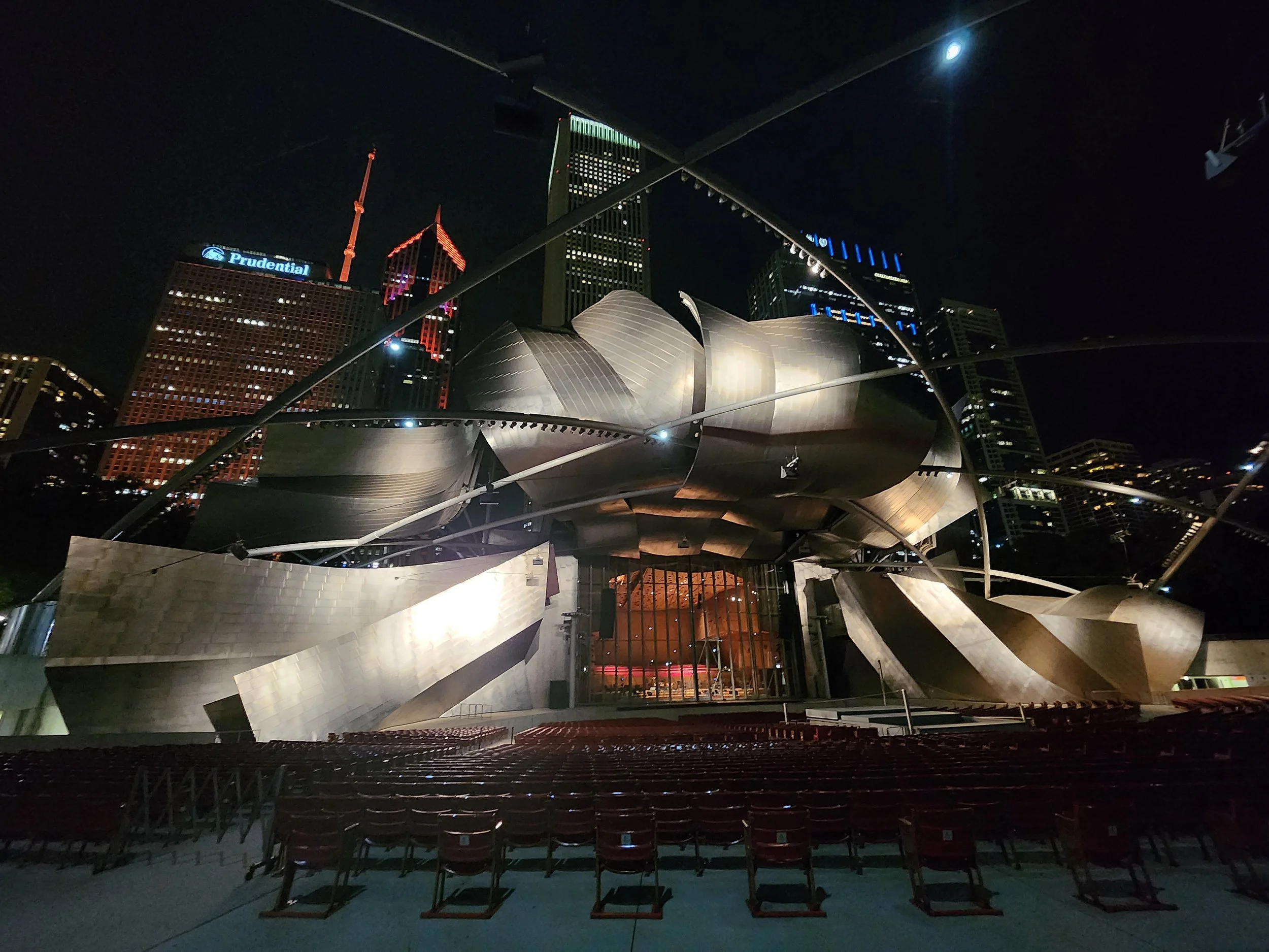   Sonic Pavilion, Art + Nature  was held at the Jay Pritzker Pavilion in Chicago’s Millennium Park. Its two-day run featured a collection of experimental sound artworks by local and international artists. 