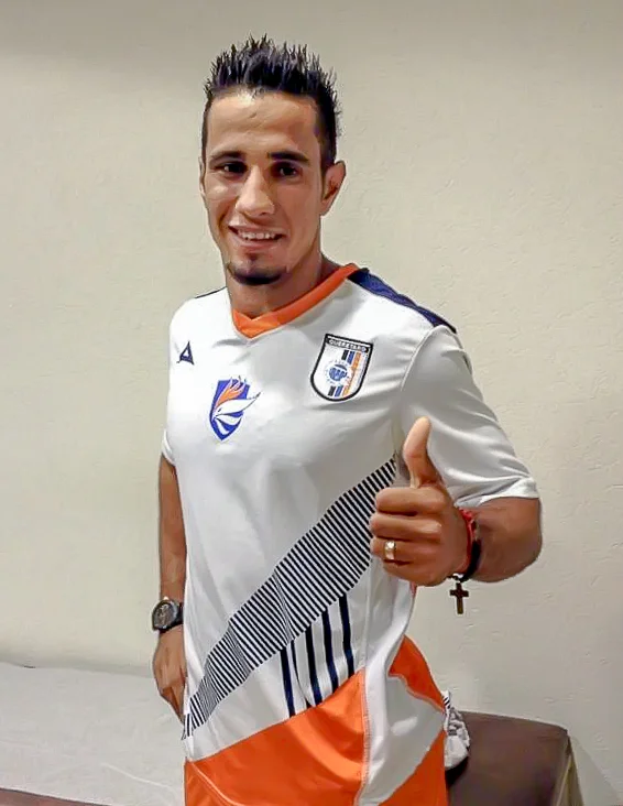 Camilo Sanvezzo's medical for Querétaro FC at Estadio Corregidora on 6 January 2014.