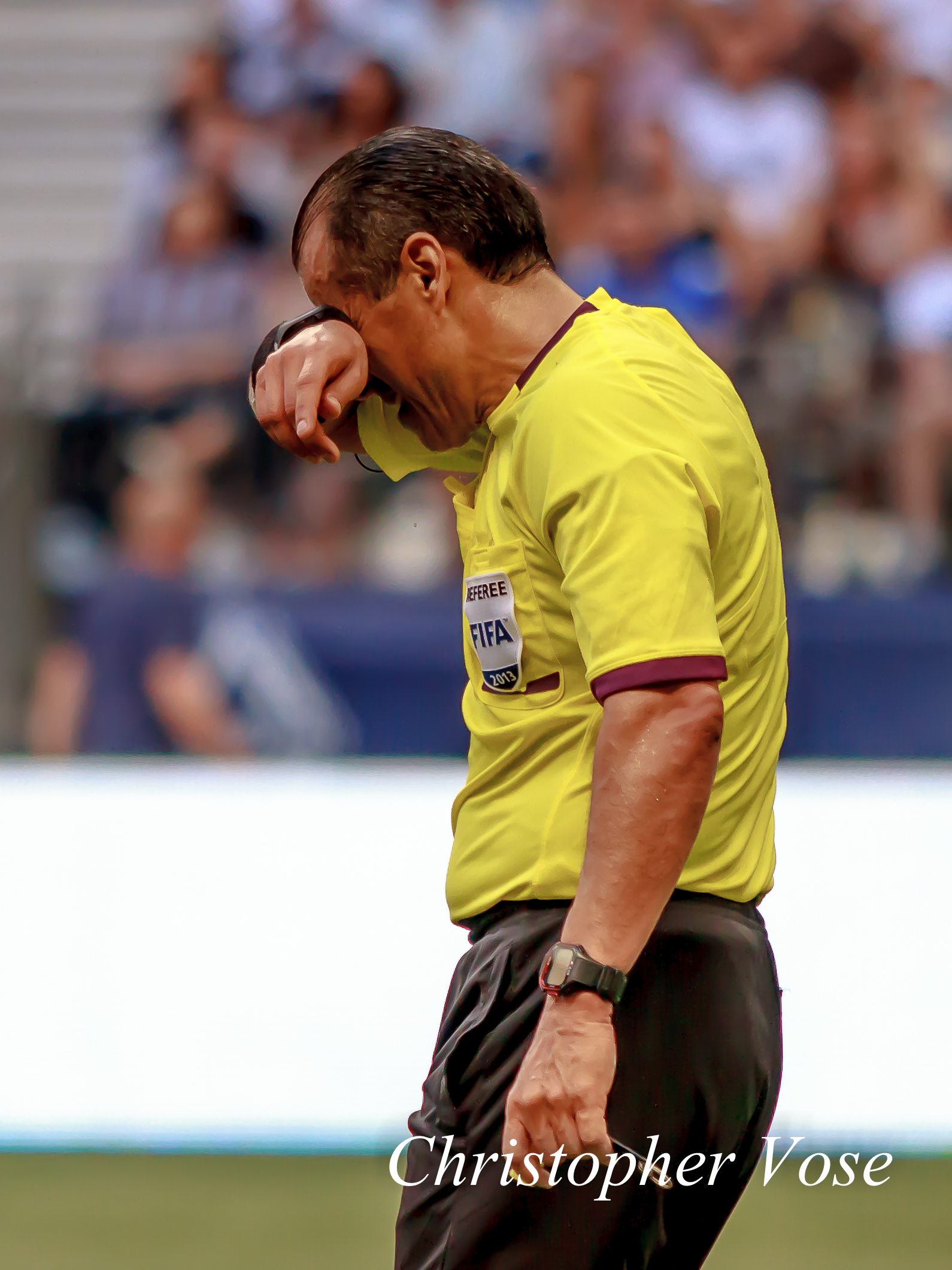 Baldomero Toledo after sending off Jun Marques Davidson on 18 July 2013.