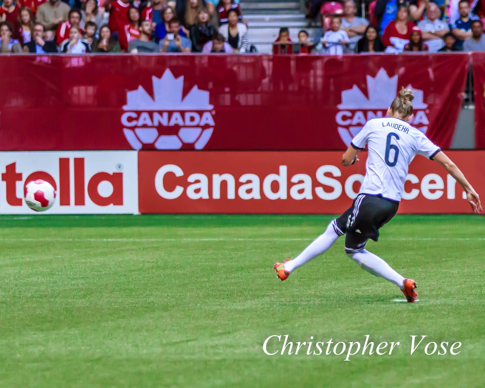 2014-06-18 Simone Laudehr Goal (Penalty Kick).jpg