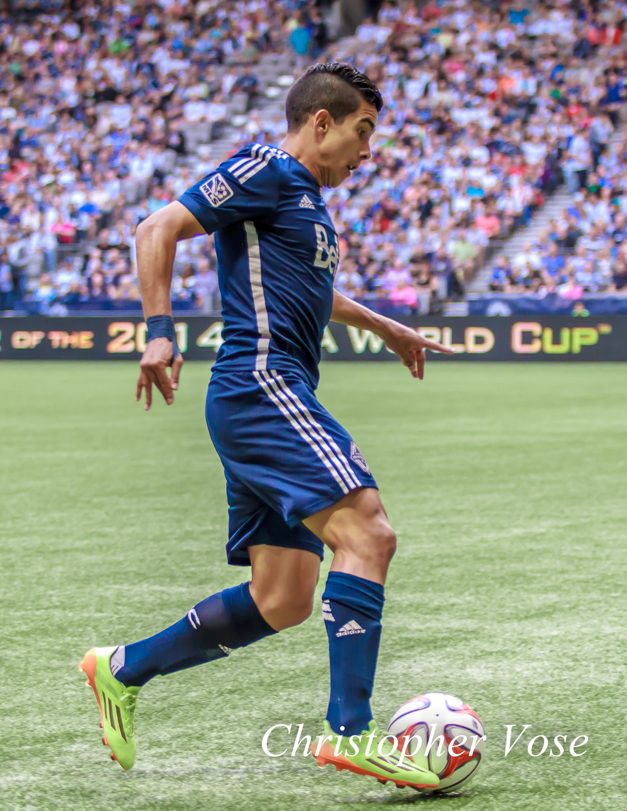 It was not always easy for Sebastián Fernández to find space in the Seattle half, but when he did, he was devastating.