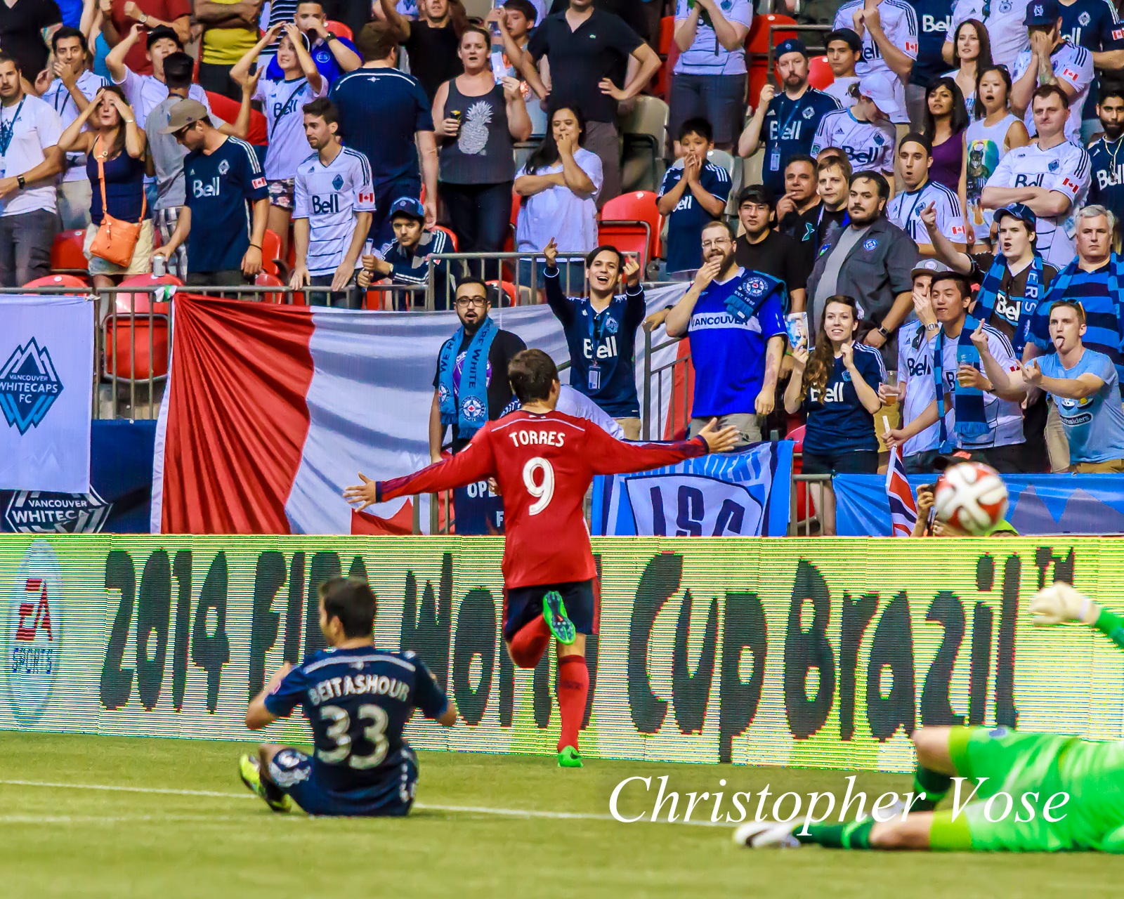 2014-07-12 Erick Torres Goal Celebration.jpg