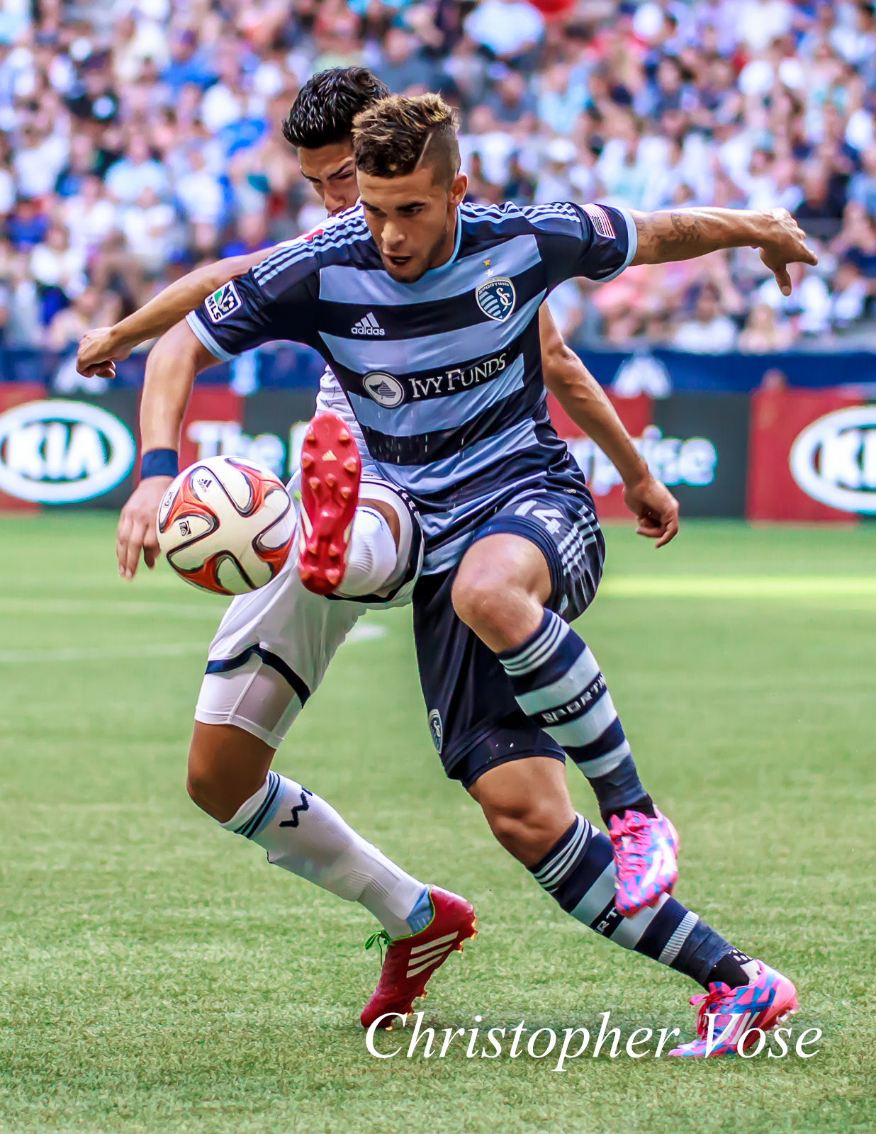 2014-08-10 Matías Laba and Dom Dwyer.jpg