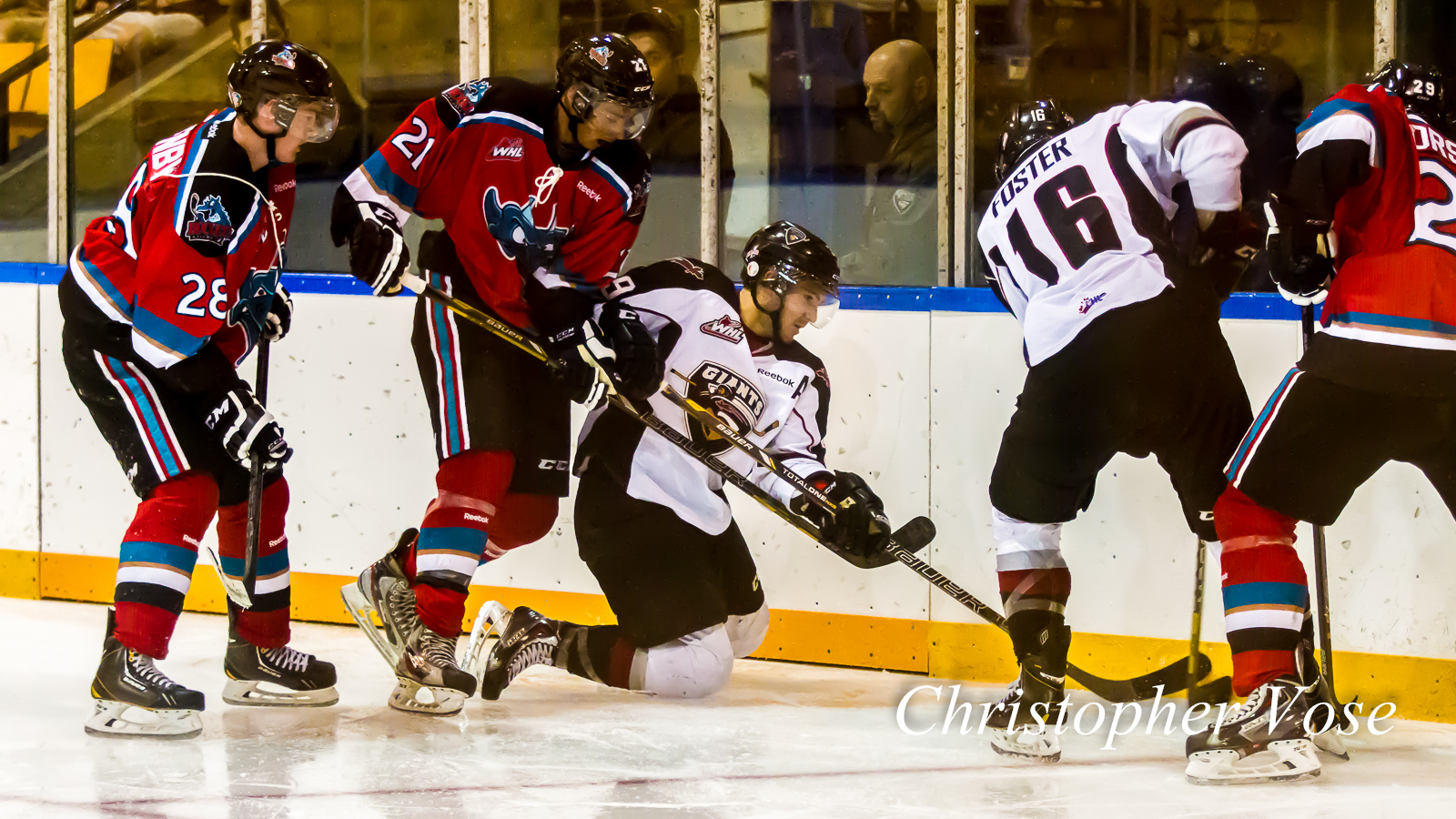 2014-08-31 Vancouver Giants v Kelowna Rockets.jpg