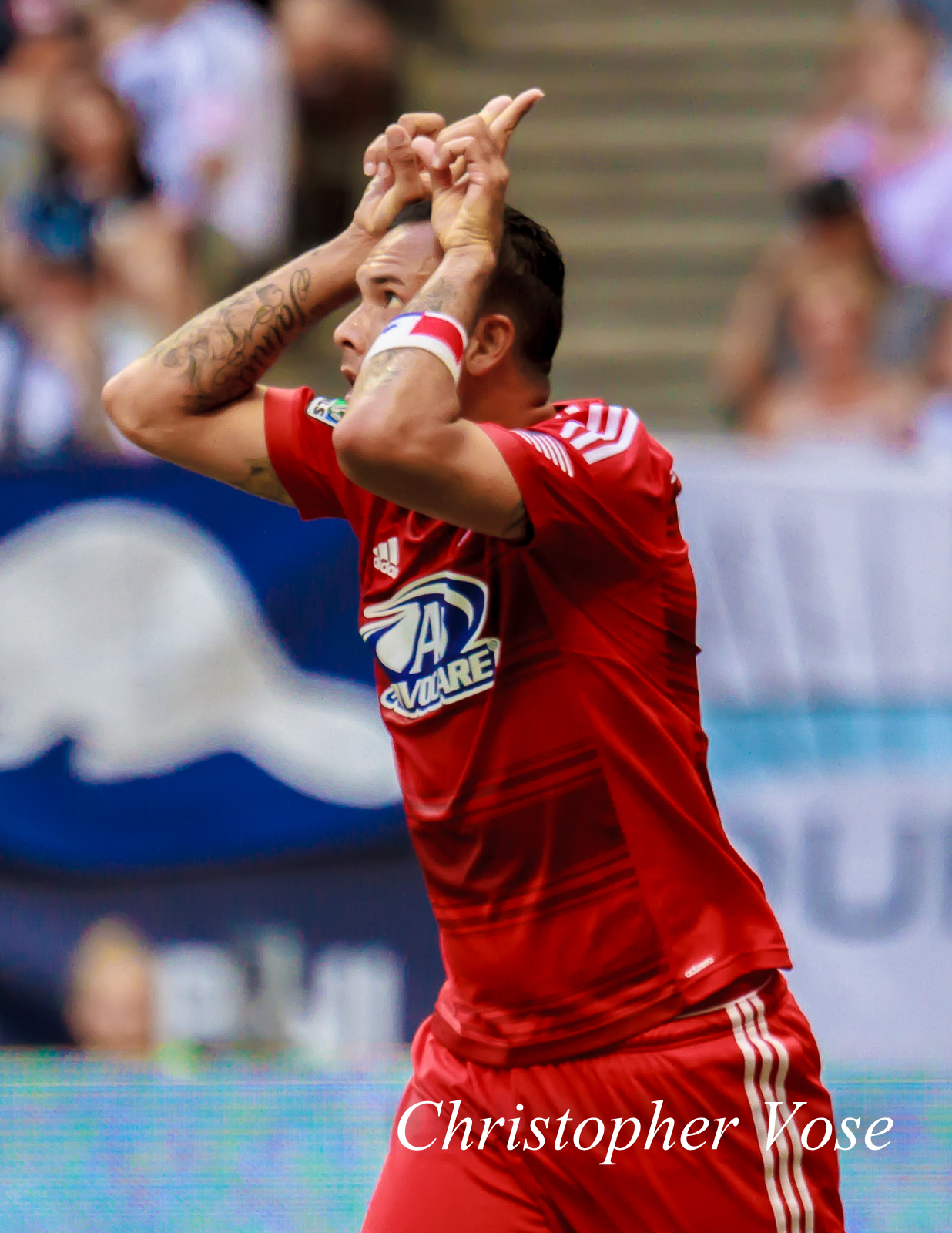 Blas Pérez was in a bullish mood on Saturday, scoring both of Dallas' goals.