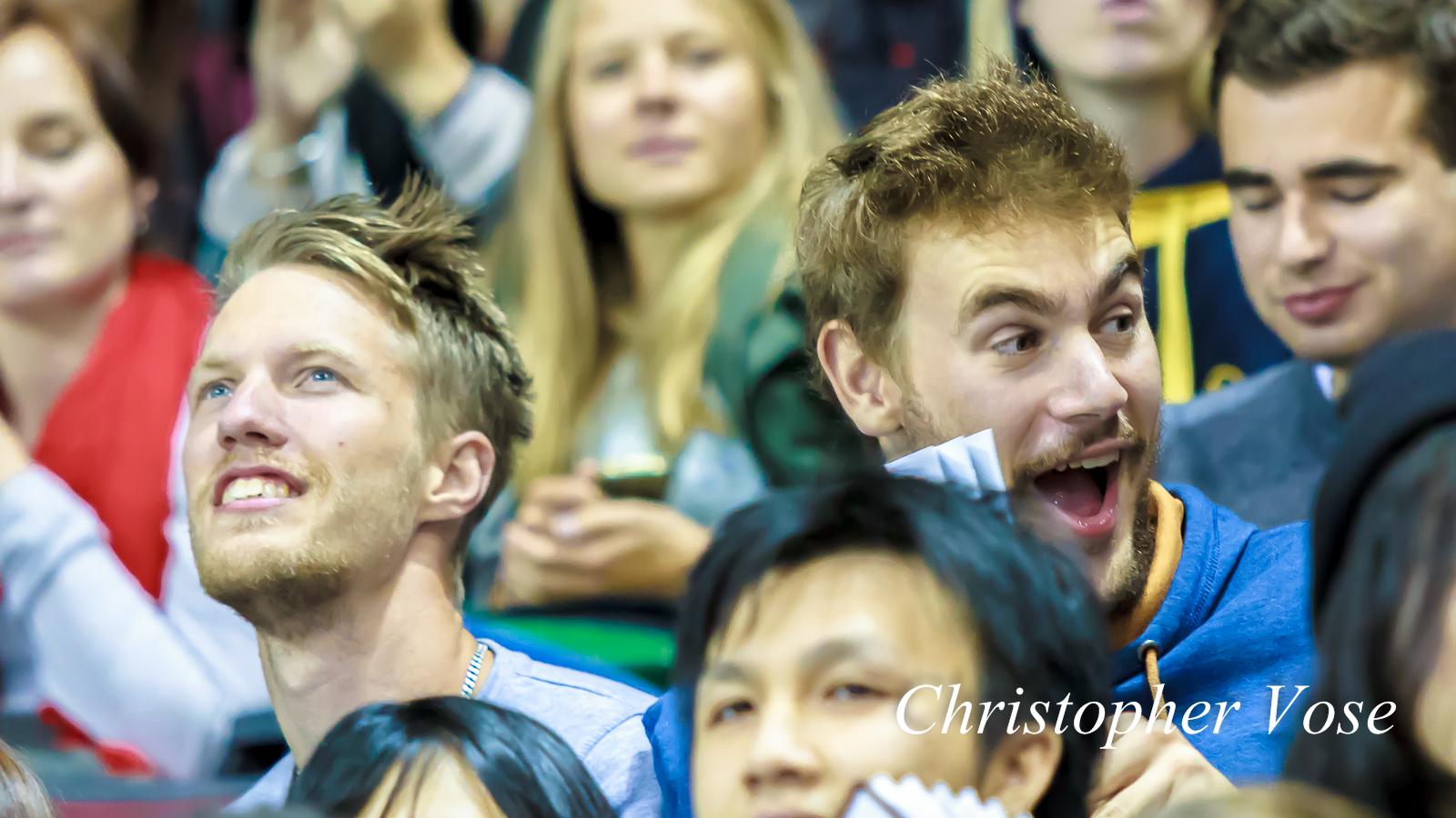 2014-10-03 Vancouver Giants Supporters Goal Reaction (Popoff).jpg
