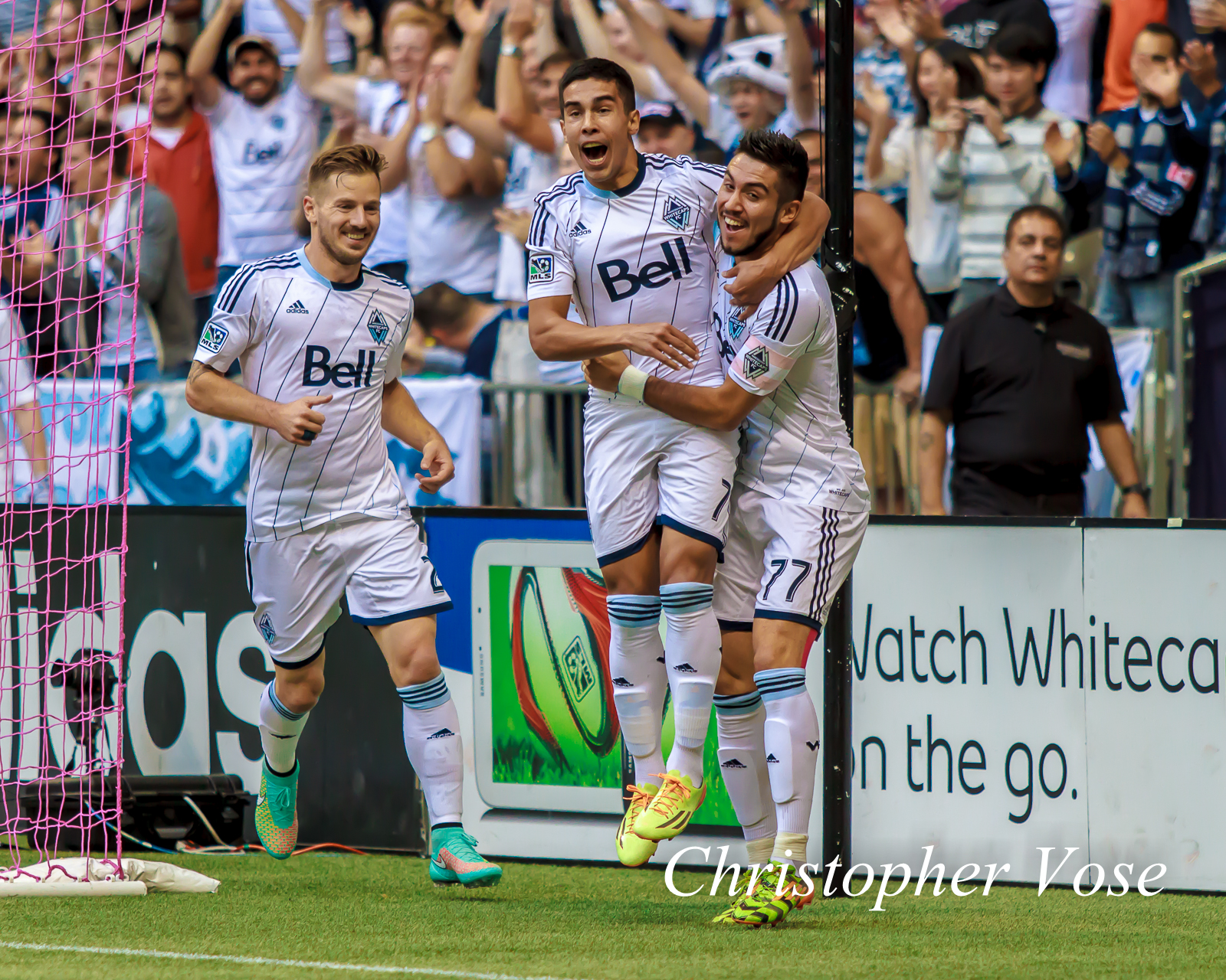 2014-10-04 Sebastián Fernández's First Goal Celebration 2.jpg