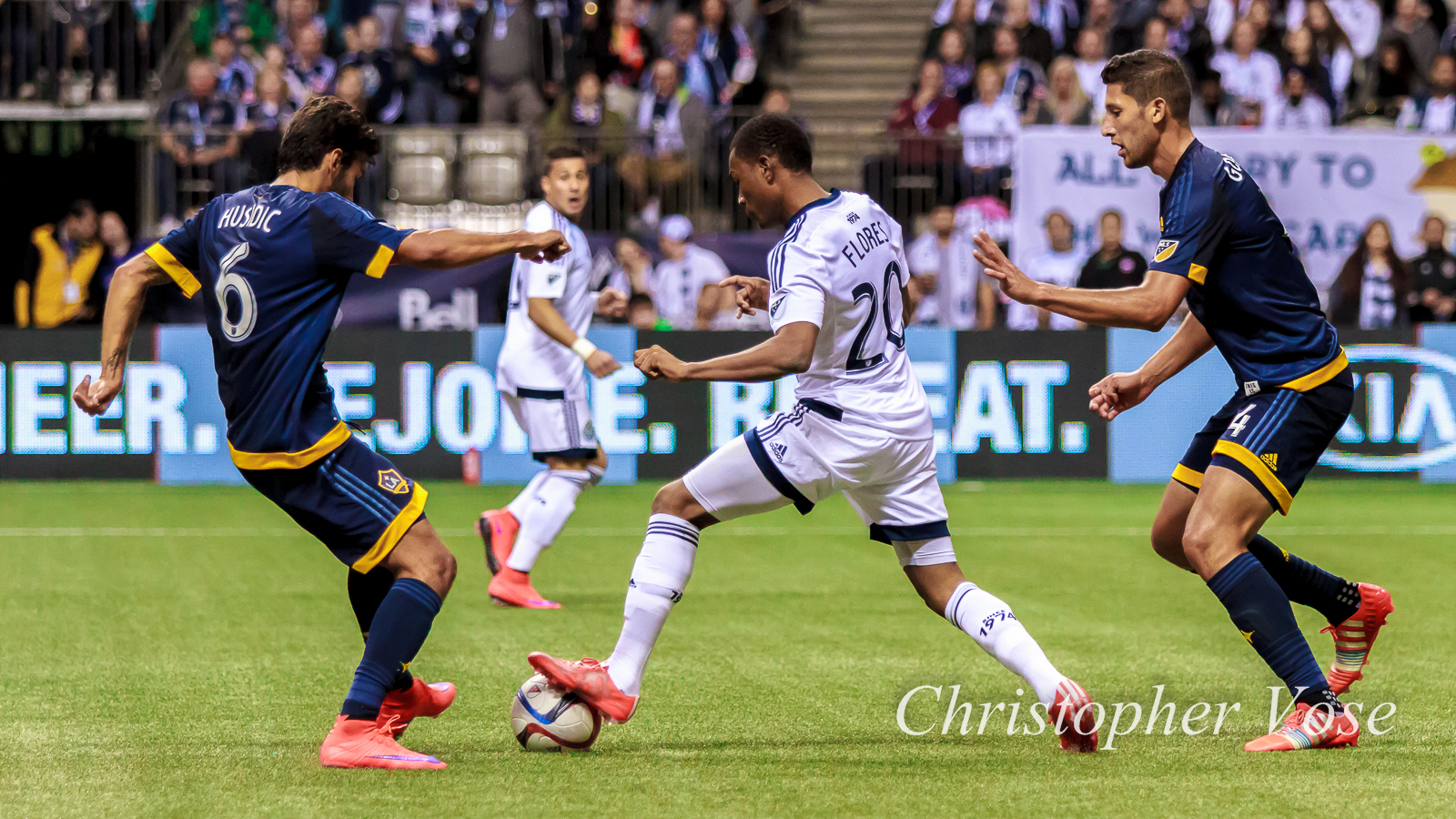 2015-04-04 Baggio Husidic, Deybi Flores, and Omar González.jpg