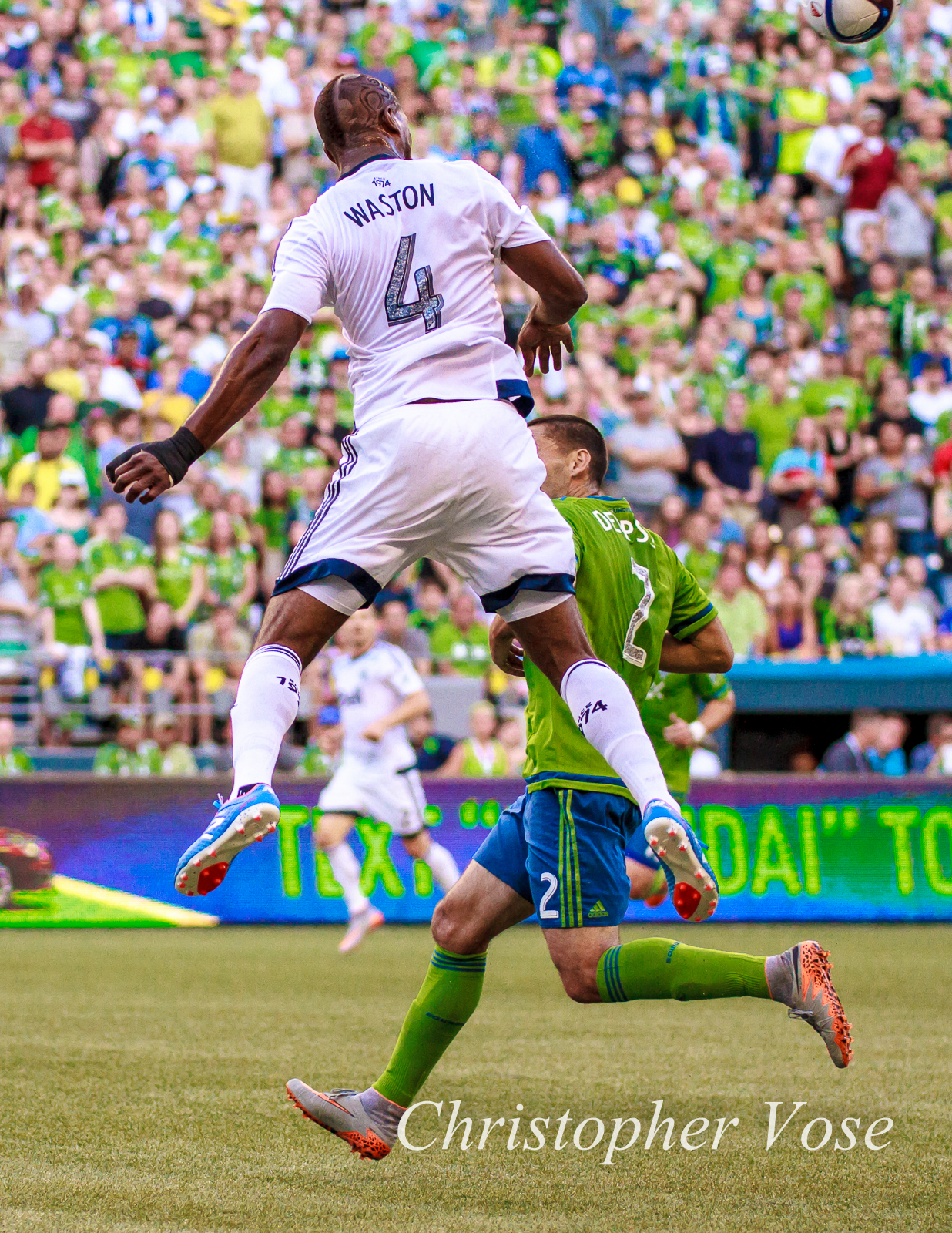 2015-08-01 Kendall Waston and Clint Dempsey.jpg