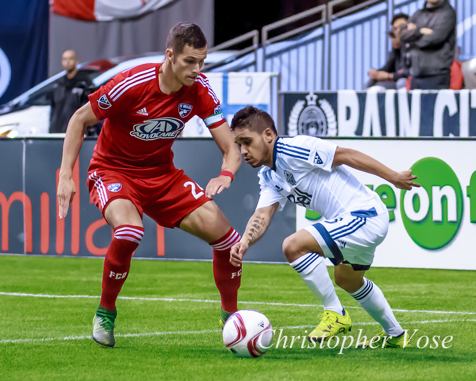 2015-10-07 Matt Hedges and Cristian Techera.jpg