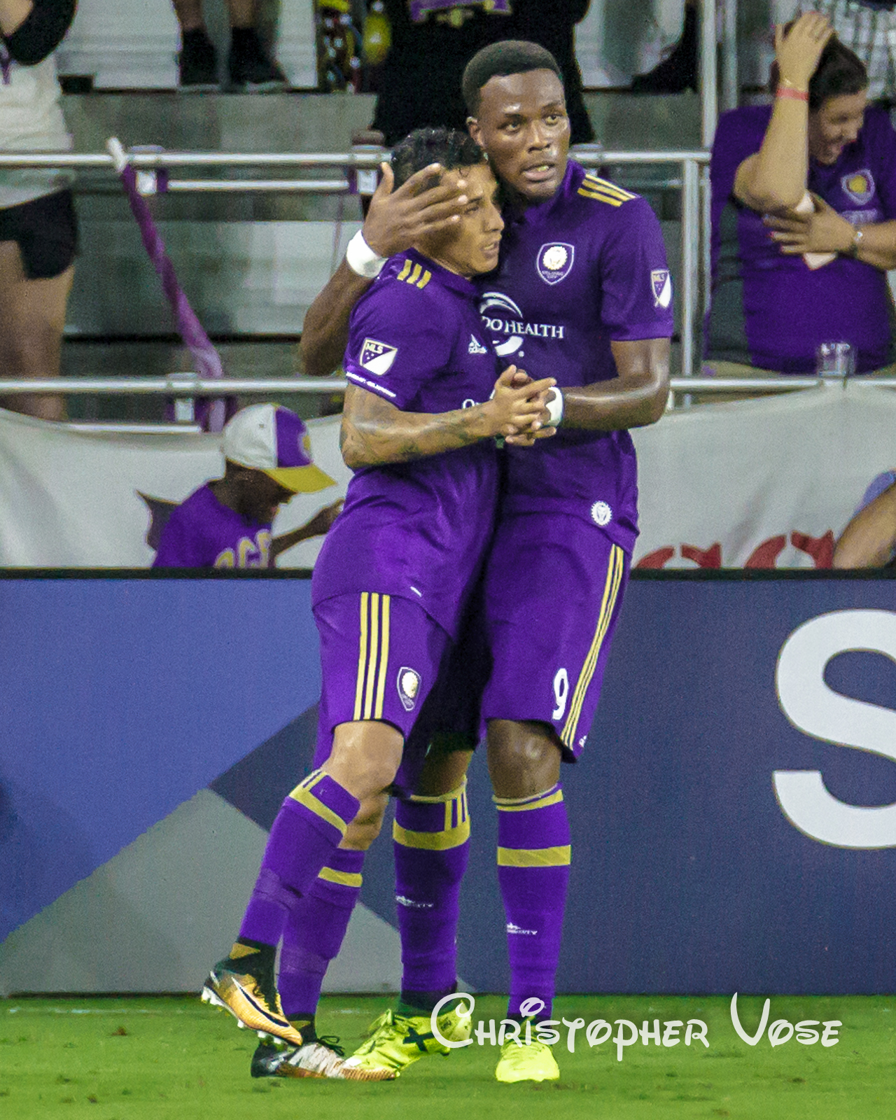 2017-08-26 Cyle Larin Goal Celebration.jpg