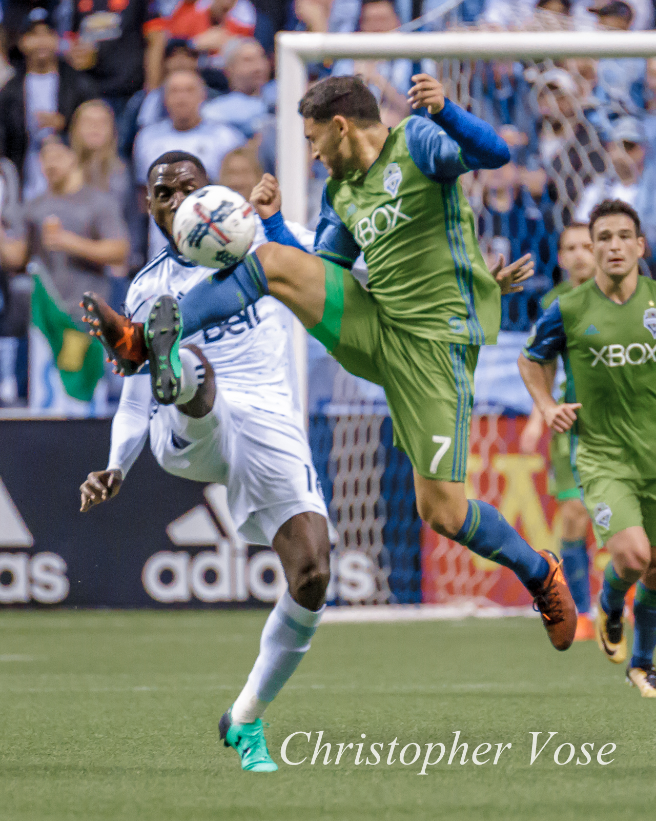 2017-10-29 Tony Tchani and Cristian Roldan.jpg