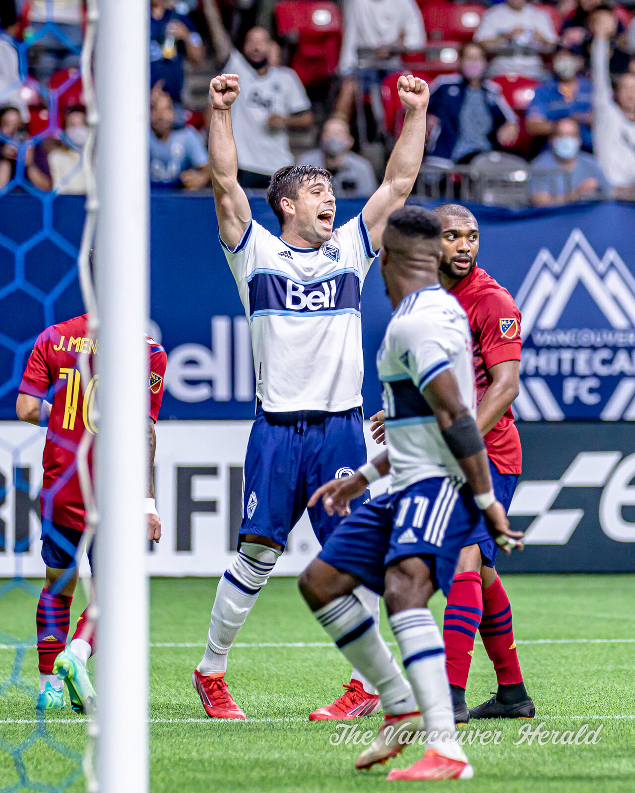 2021-08-29 Ben White Goal Celebration (Florian Jungwirth).jpg