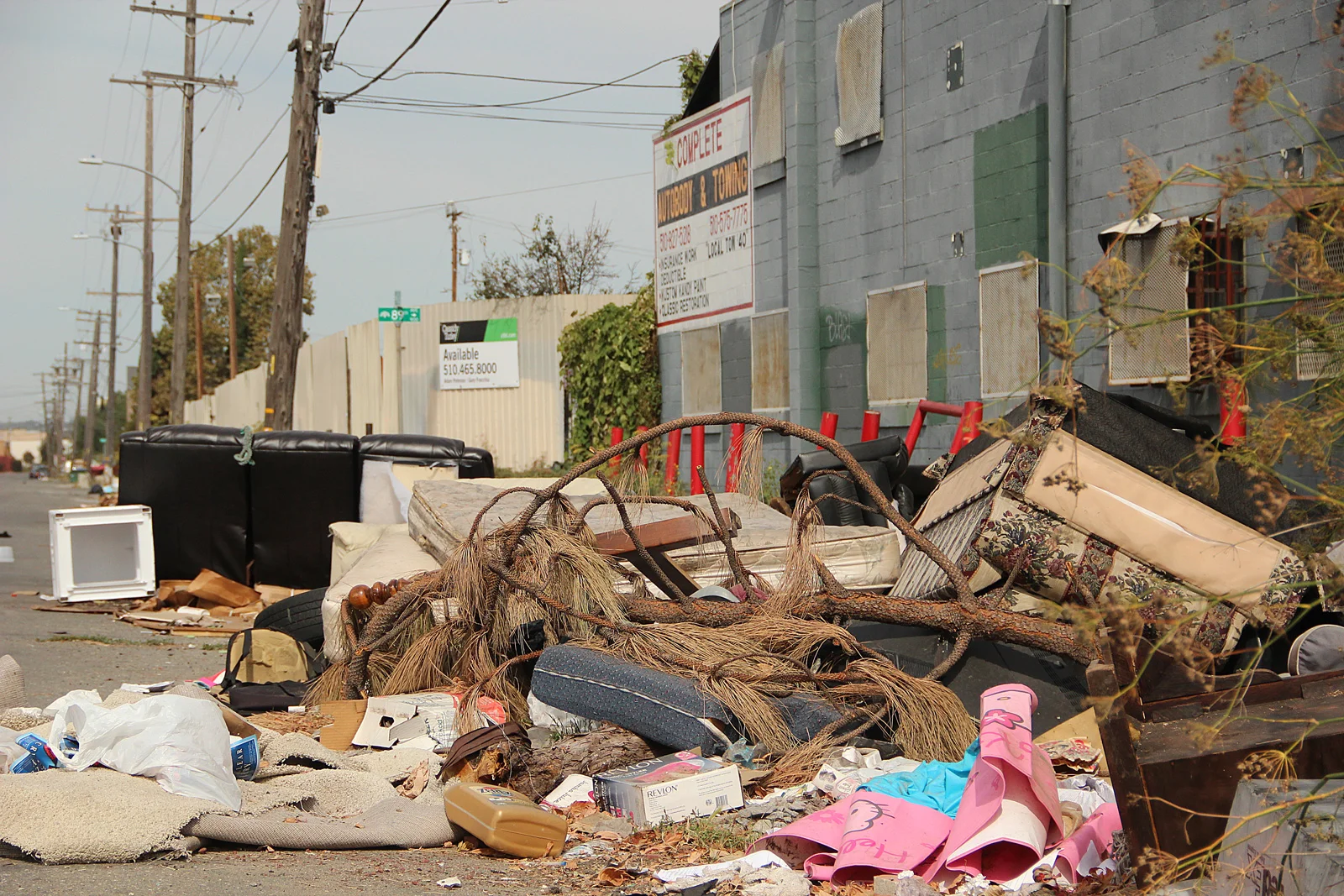 Oakland looks for solutions to curb illegal dumping