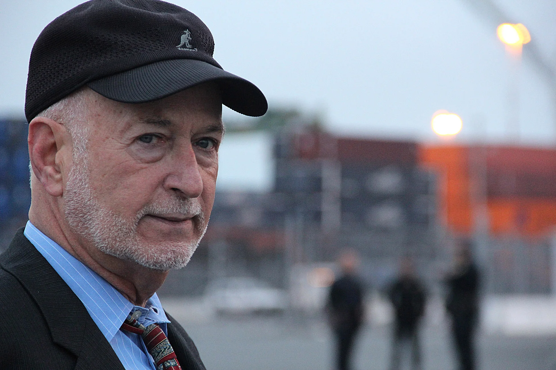 Port of Oakland truckers promise to keep working through negotiations
