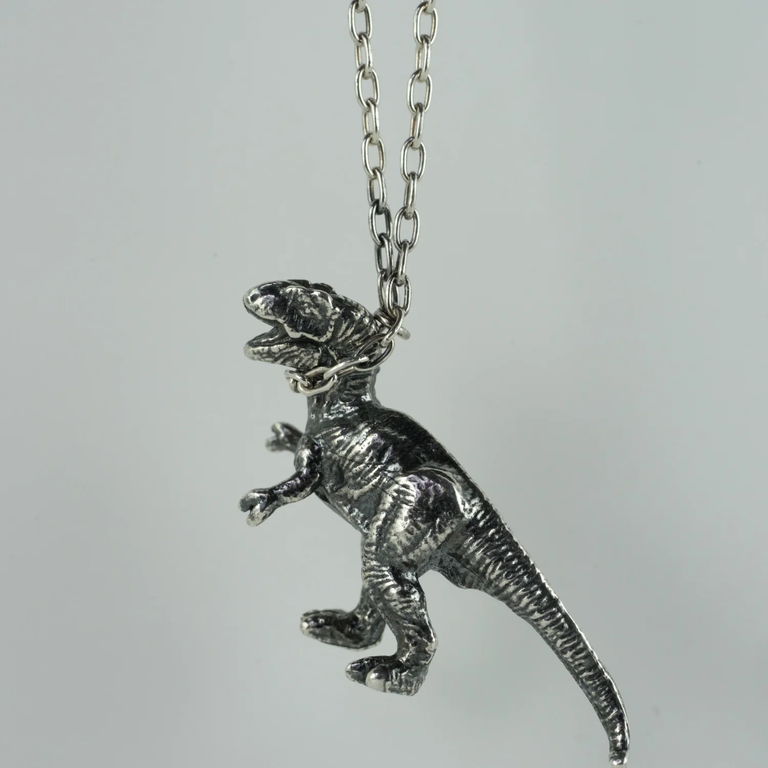t-rex_necklace_silver_oxi_side2.jpg