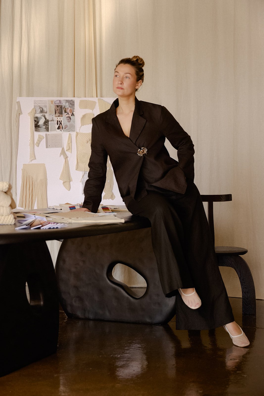 What Does a Knitwear Consultant Actually Do — and When Does Your Brand Need One?