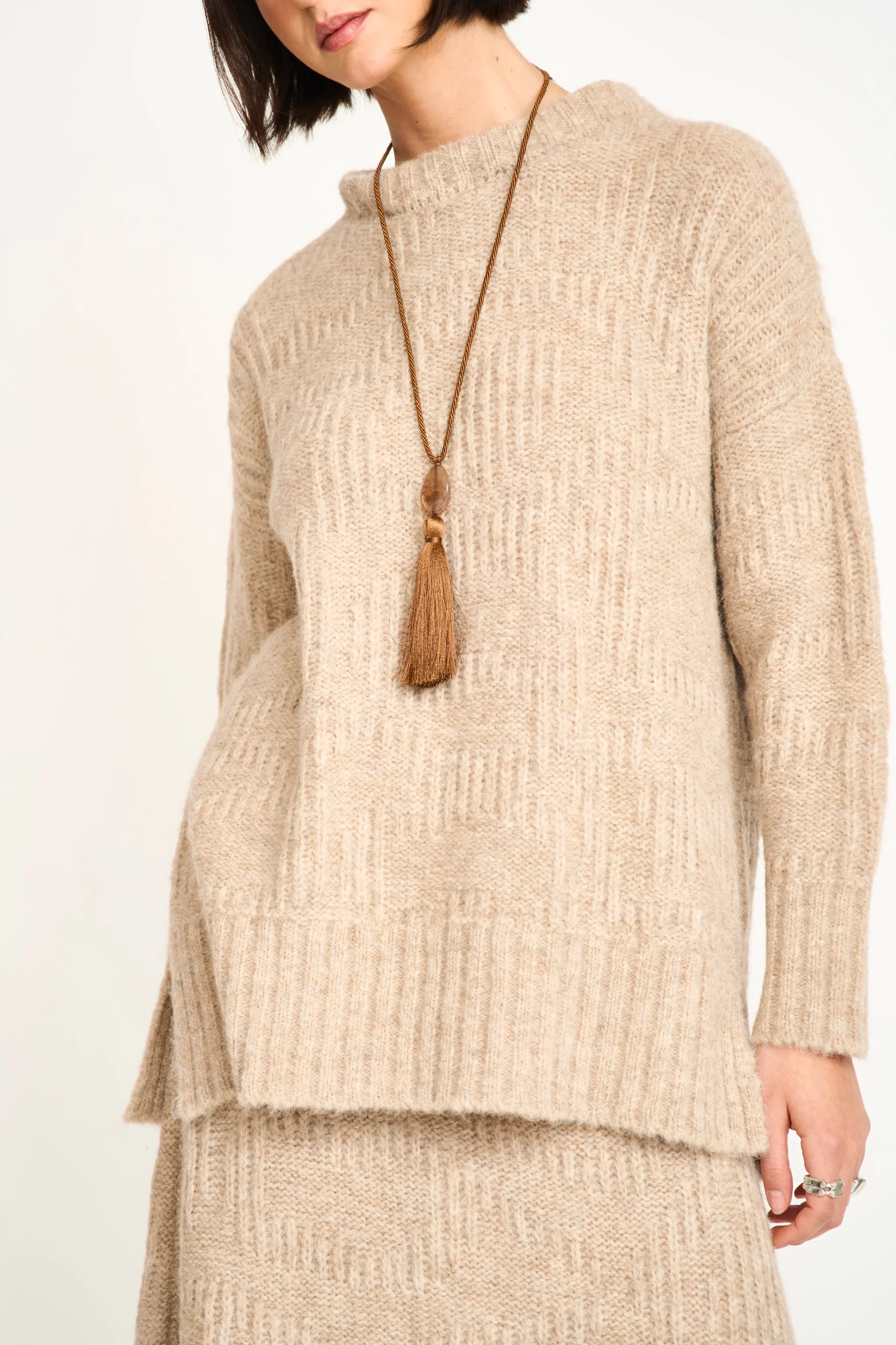 salem_sweater_in_wheatfield_-_4.webp