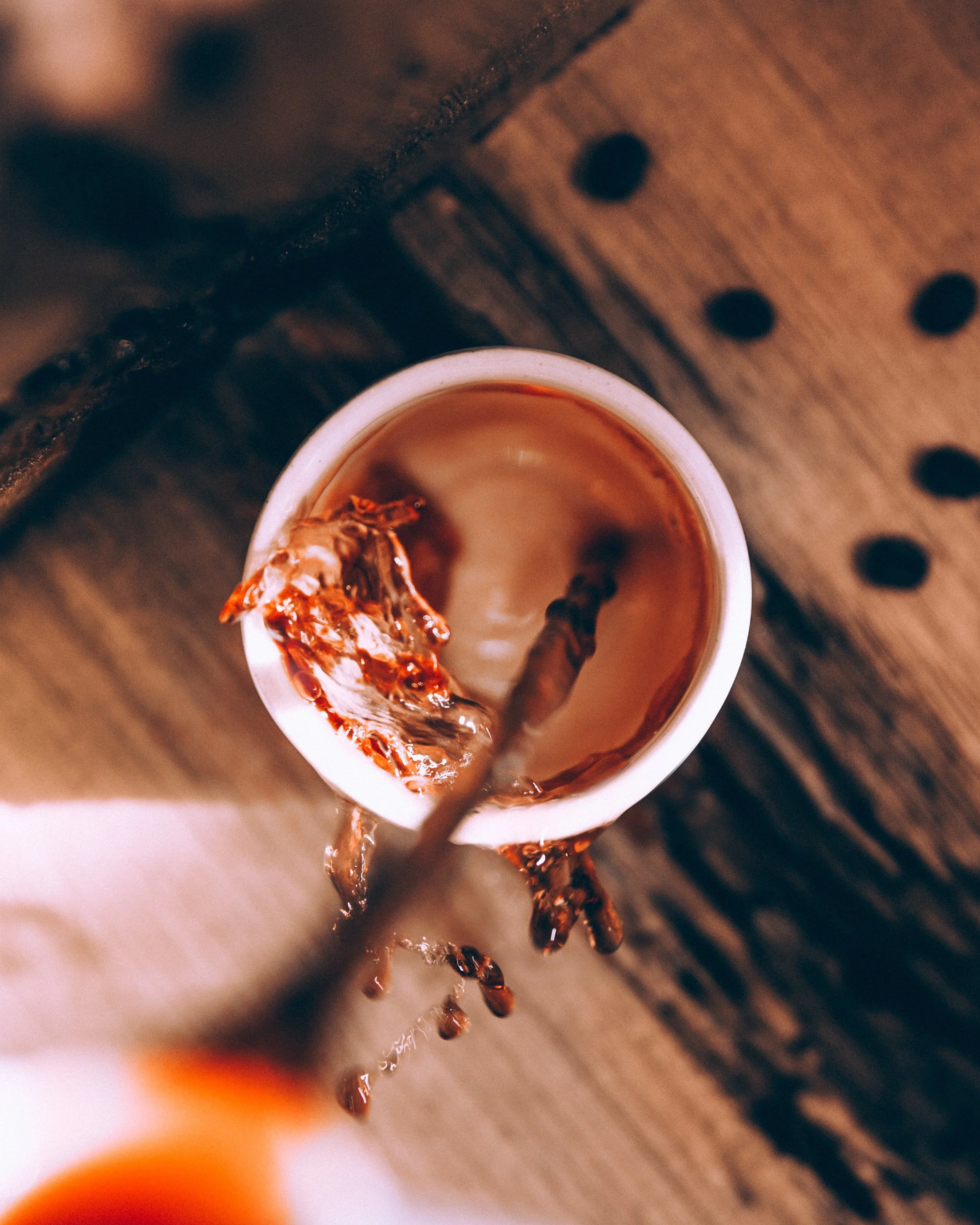 splashing-coffee-as-it-pours_4460x4460.jpg