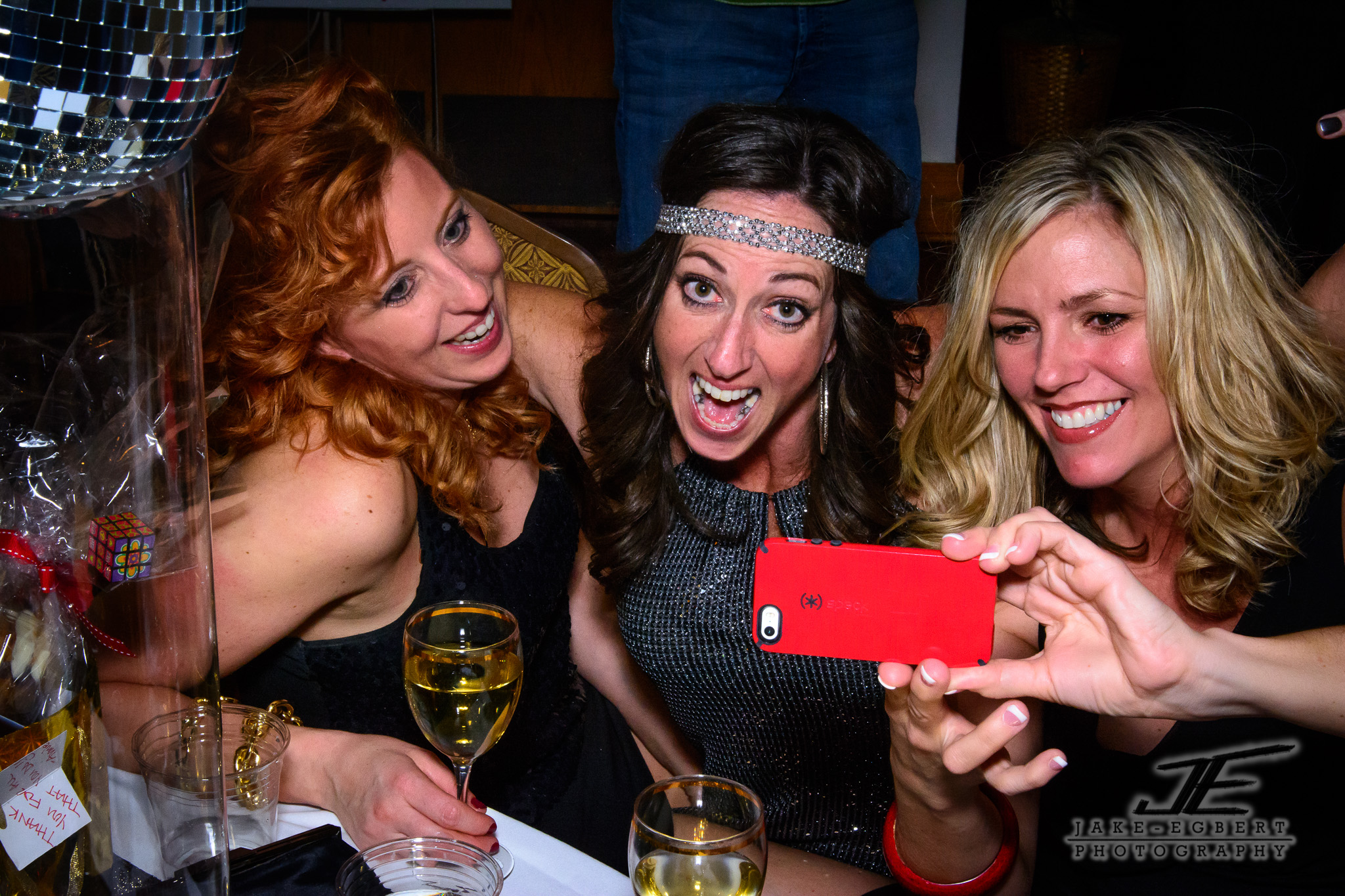 Selfie poaching.
